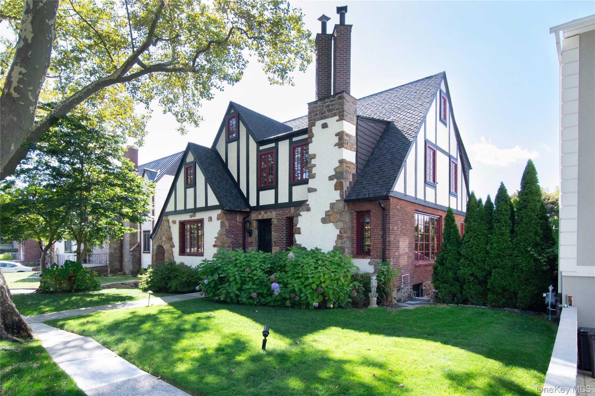 #3 photo, 169 Kneeland Avenue, Yonkers , NY 10705