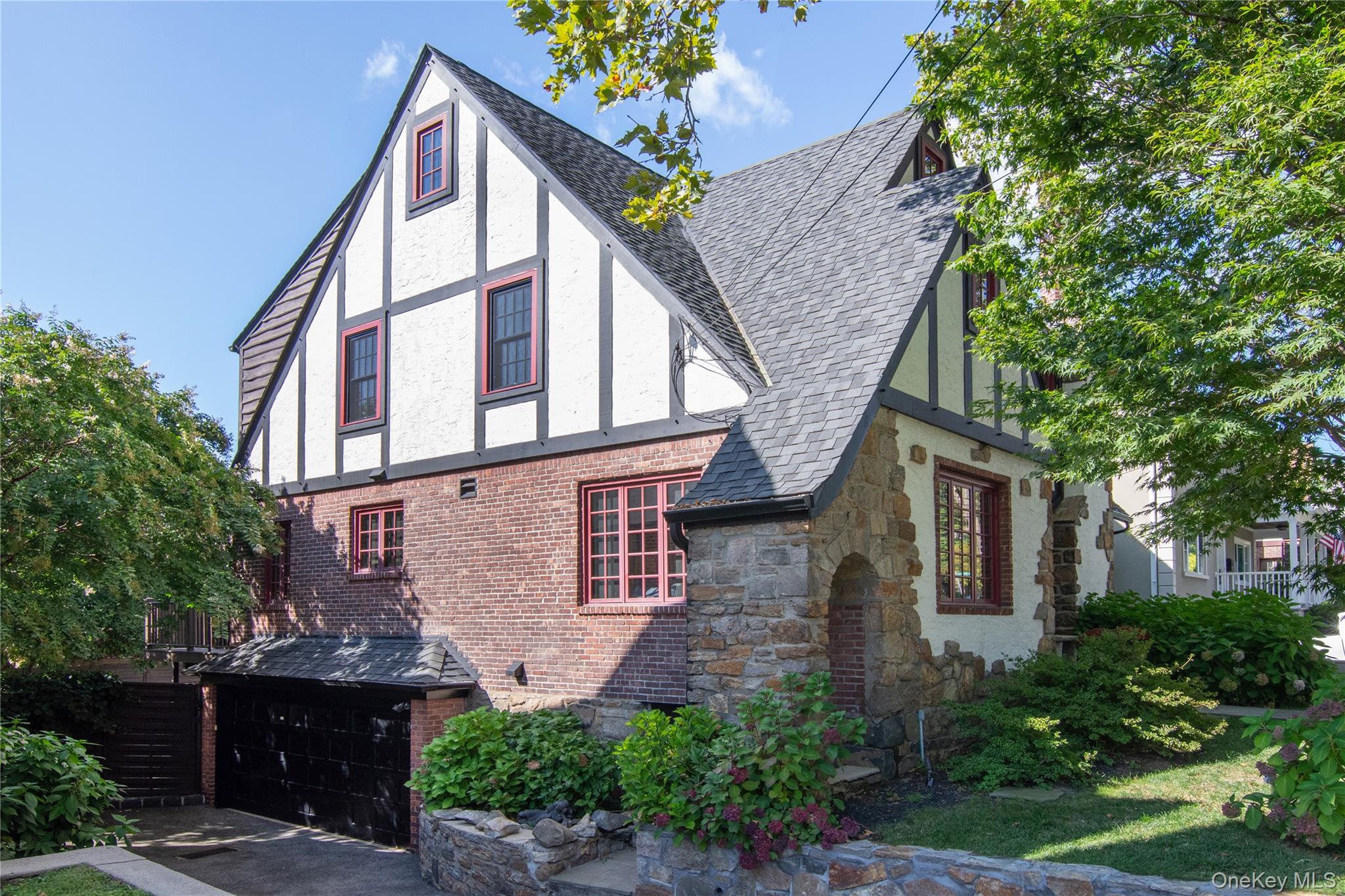 #4 photo, 169 Kneeland Avenue, Yonkers , NY 10705