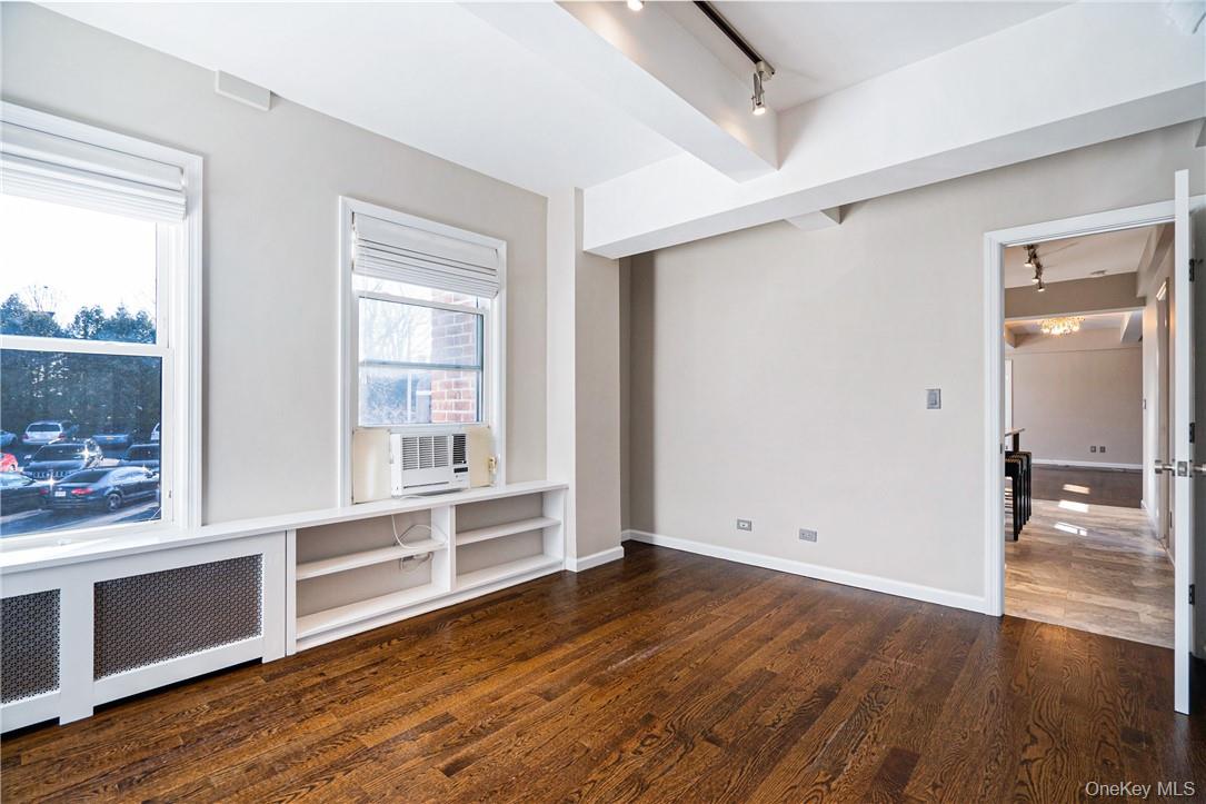 #16 photo, 6 Palmer Avenue, Scarsdale , NY 10583