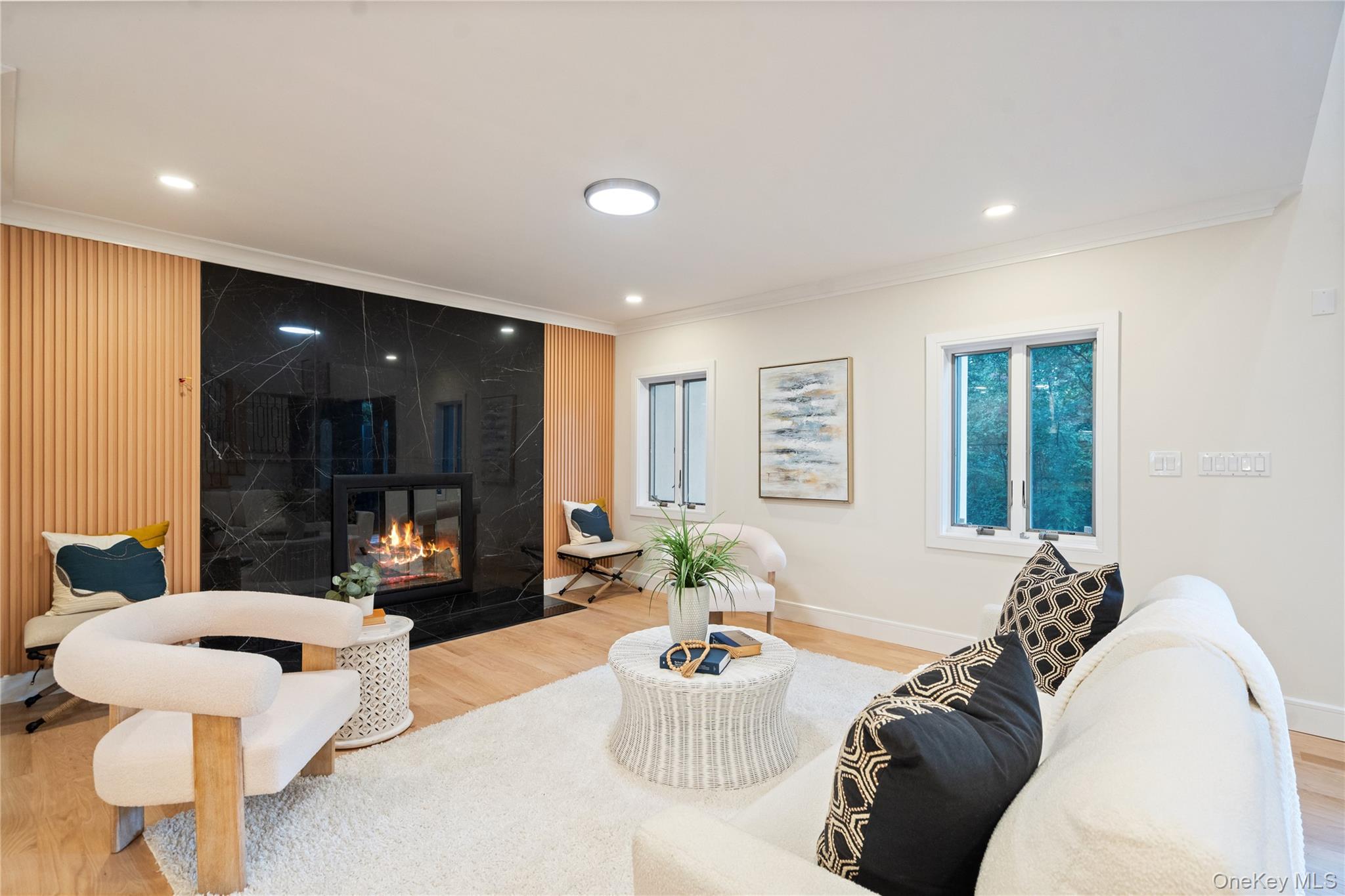 #7 photo, 369 Vanderbilt Parkway, Dix Hills , NY 11746