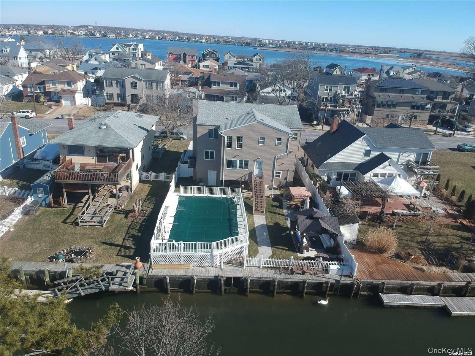 #16 photo, 3434 Colony Drive, Baldwin Harbor , NY 11510