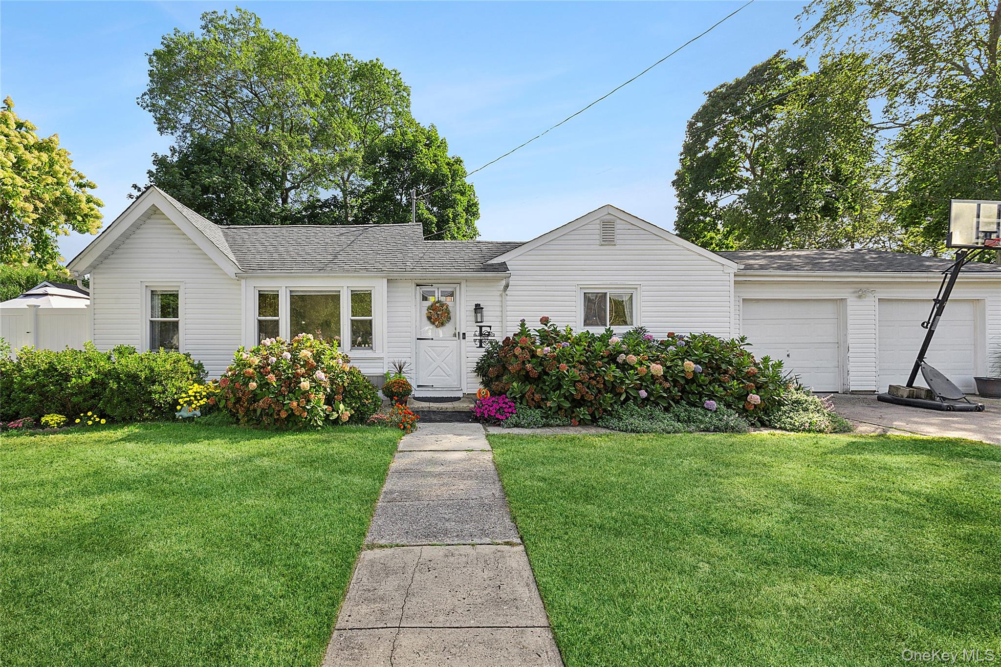 #1 photo, 144 Maystrik Avenue, 東長島 Holbrook , NY 11741