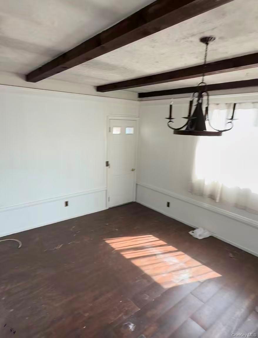 #3 photo, 23 Park Circle, नासाउ काउंटी Mineola , NY 11501