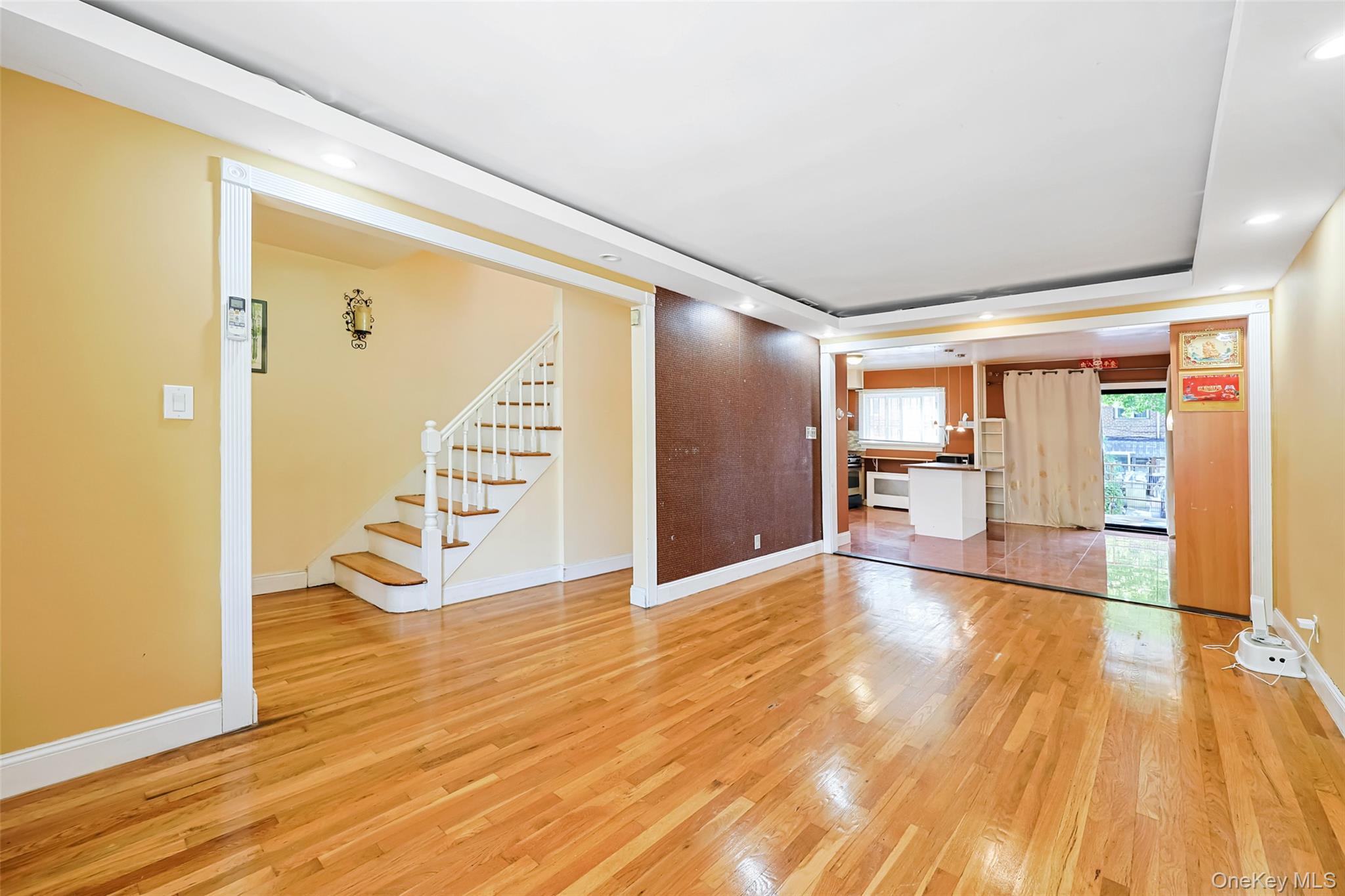 #13 photo, 14456 Melbourne Avenue, Kew Garden Hills , NY 11367