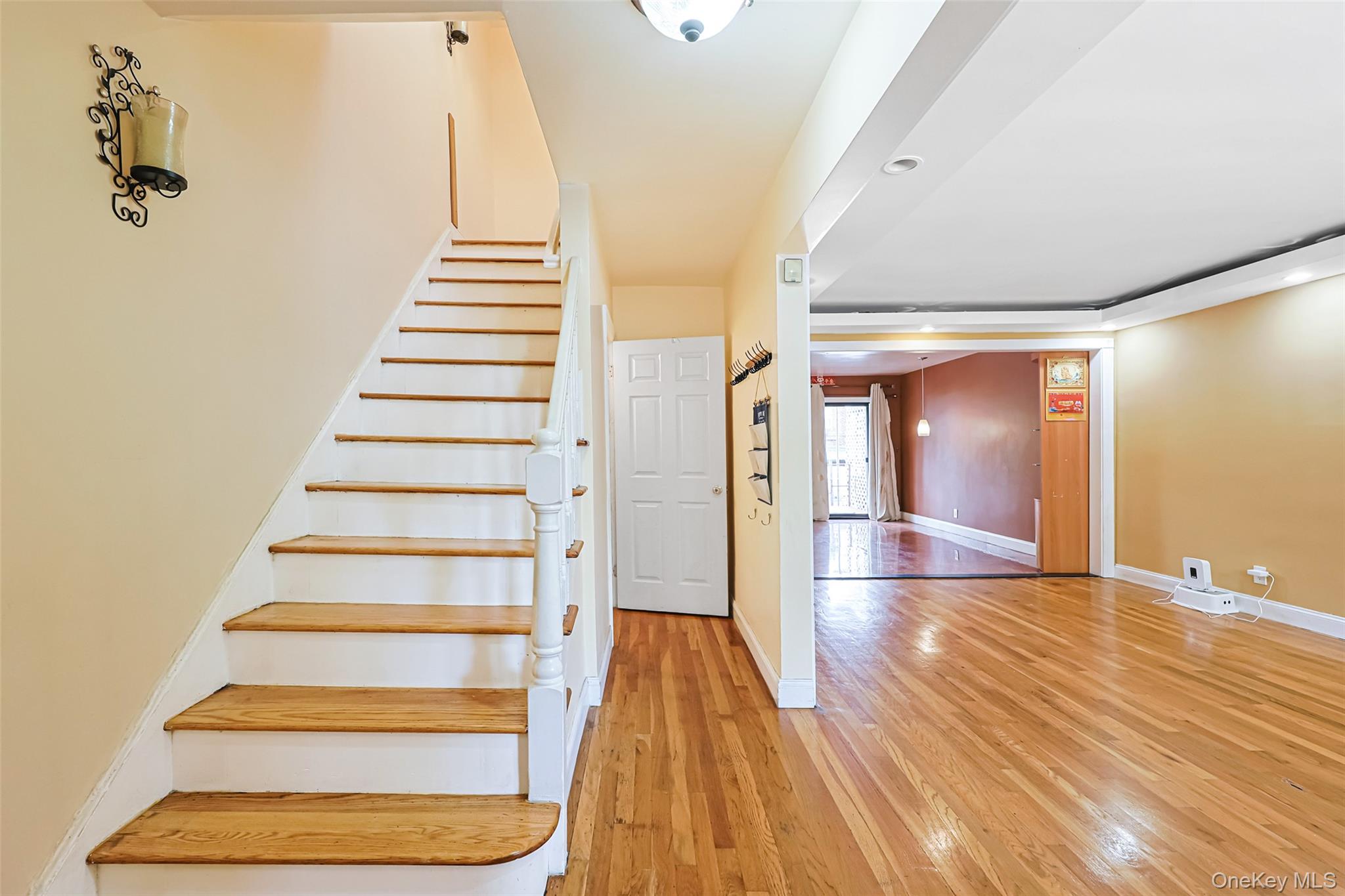 #15 photo, 14456 Melbourne Avenue, Kew Garden Hills , NY 11367