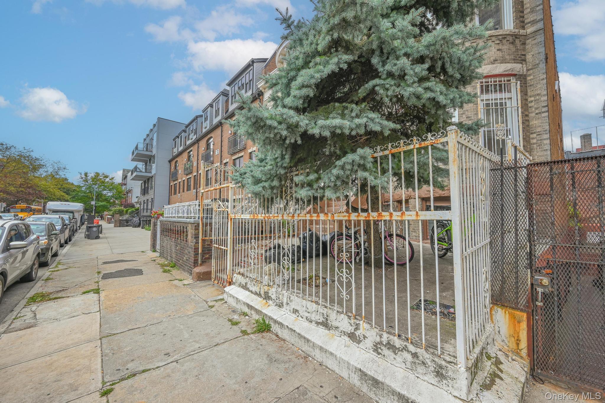 #6 photo, 448 E 29th Street, Brooklyn , NY 11226