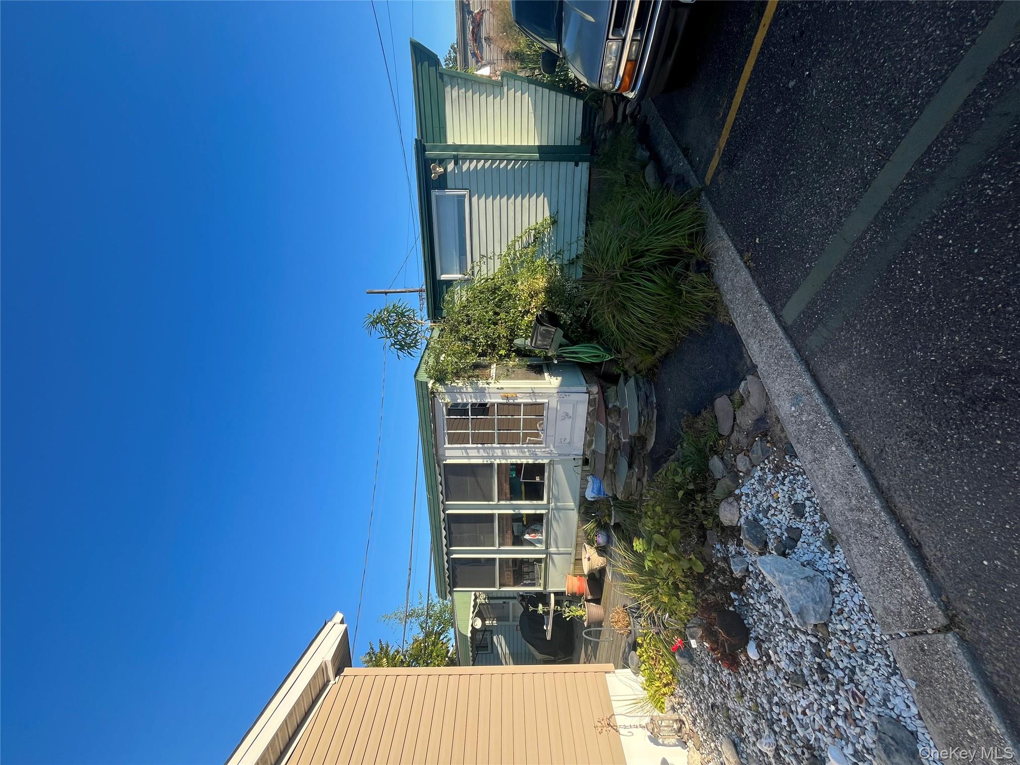 #2 photo, 150 Main Street, Islip , NY 11751