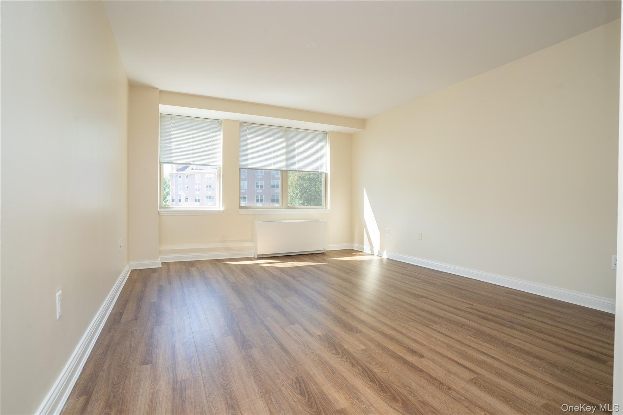 #13 photo, 300 East Overlook, Port Washington , NY 11050