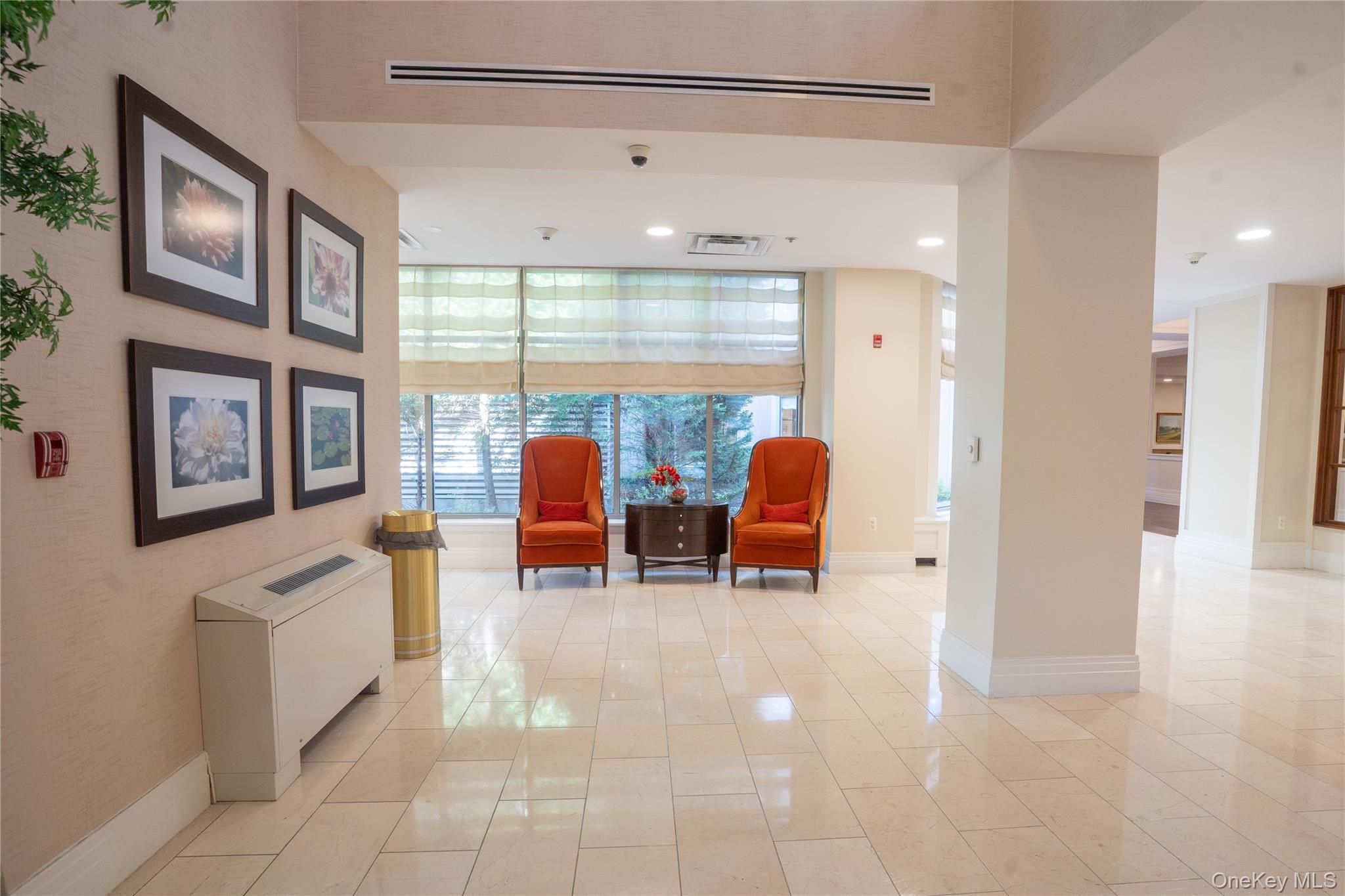 #4 photo, 300 East Overlook, Port Washington , NY 11050