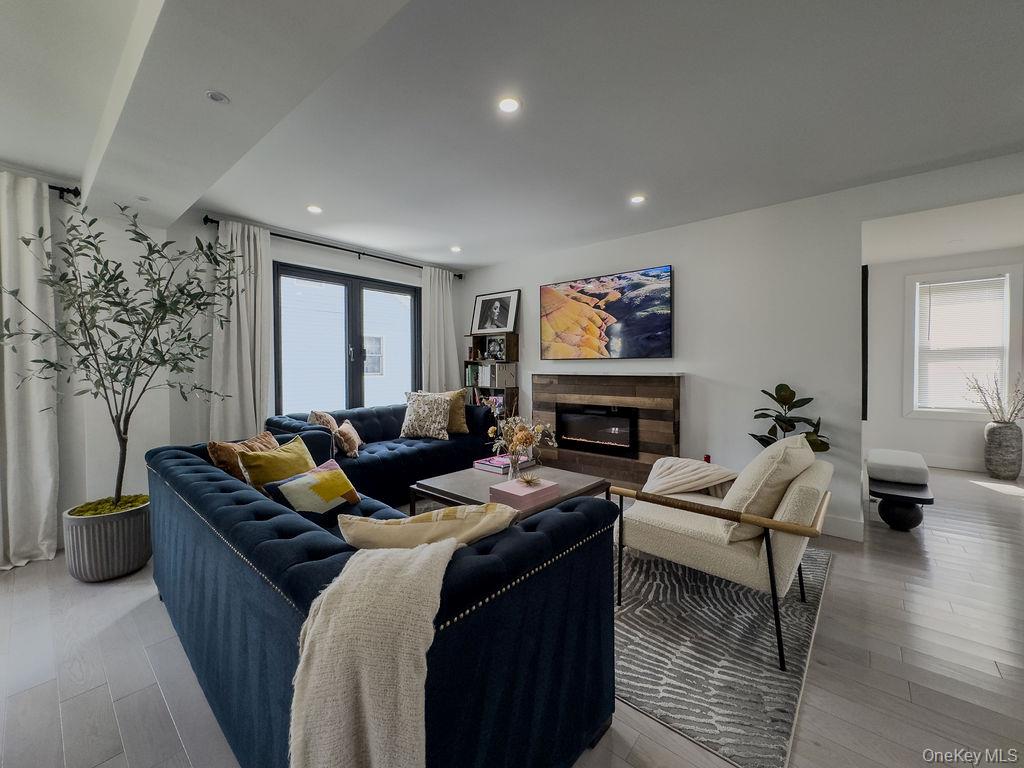 #8 photo, 39 Edison Avenue, Hastings-on-Hudson , NY 10706