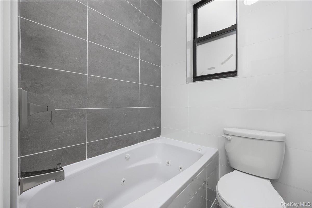 #17 photo, 160 Wadsworth Avenue, New York (Manhattan) , NY 10033