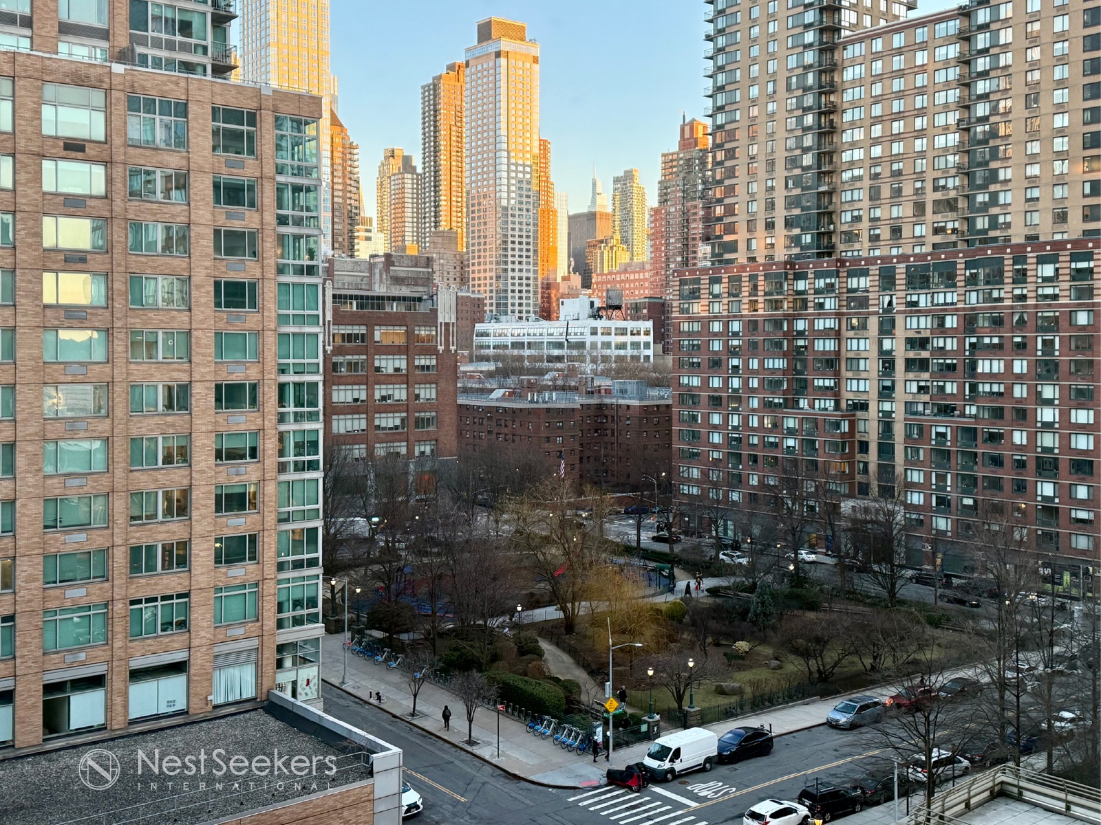 #11 photo, 100 Riverside Boulevard, マンハッタン Lincoln Square , NY 10069