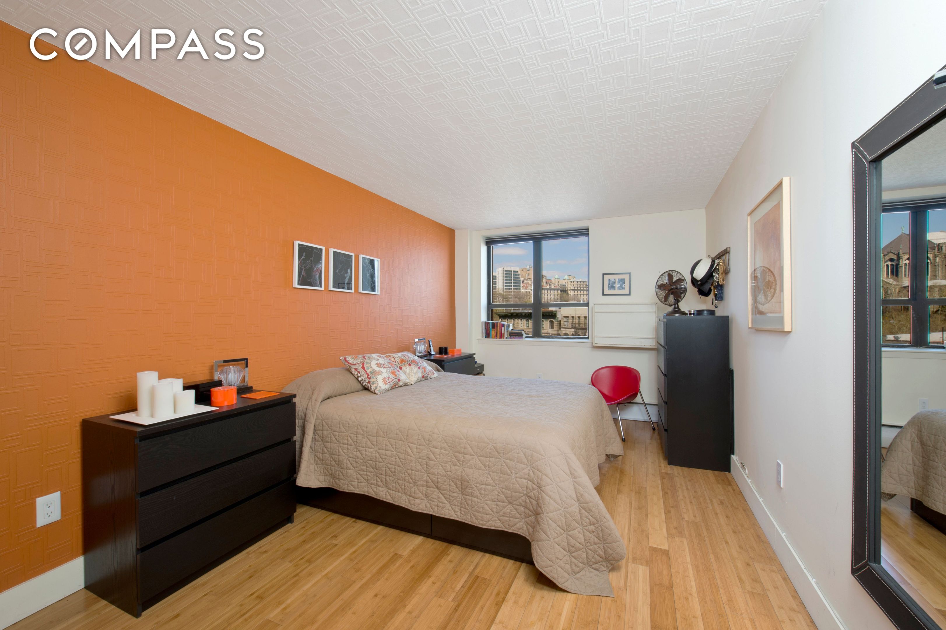 #4 photo, 301 W 110th Street, Harlem , NY 10026