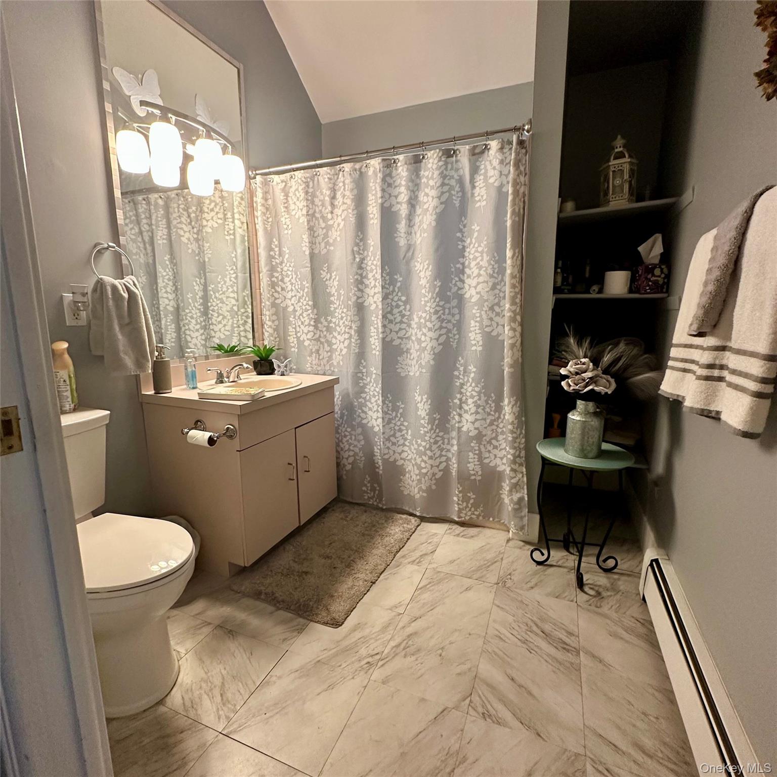 #13 photo, 4 Thunderbird Court, サフォーク郡 Shoreham , NY 11786