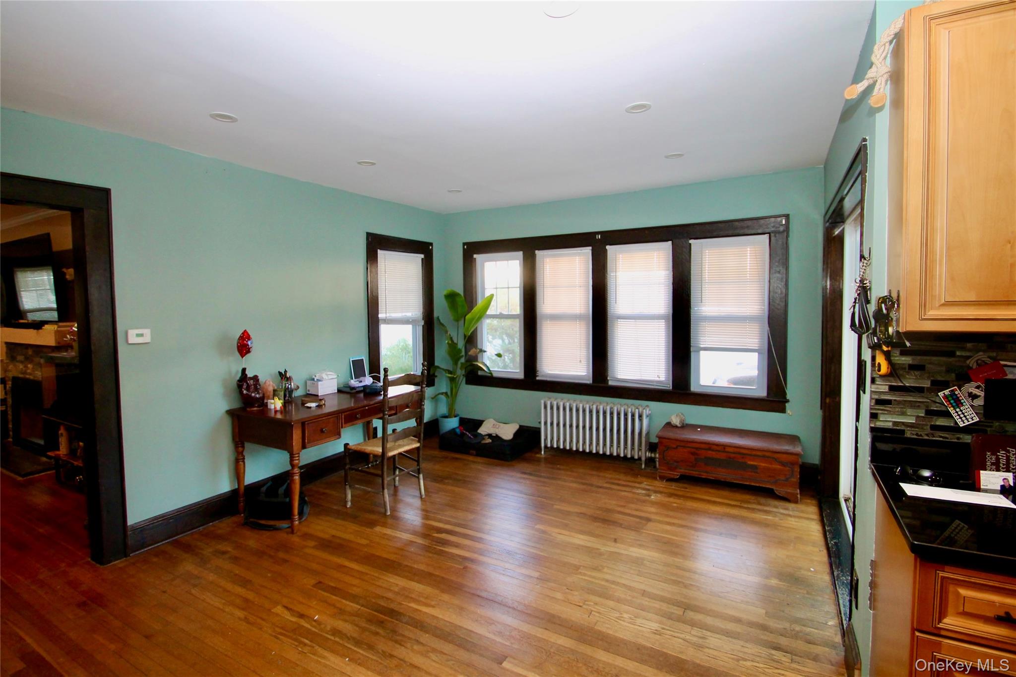 #10 photo, 610 Emerson Avenue, नासाउ काउंटी Baldwin , NY 11510