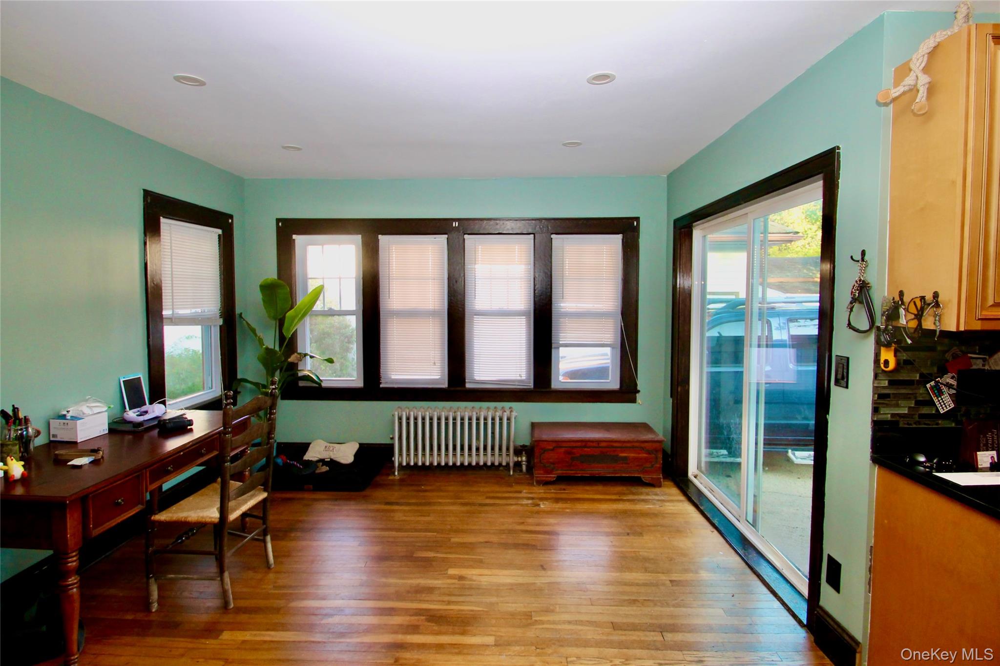 #11 photo, 610 Emerson Avenue, नासाउ काउंटी Baldwin , NY 11510