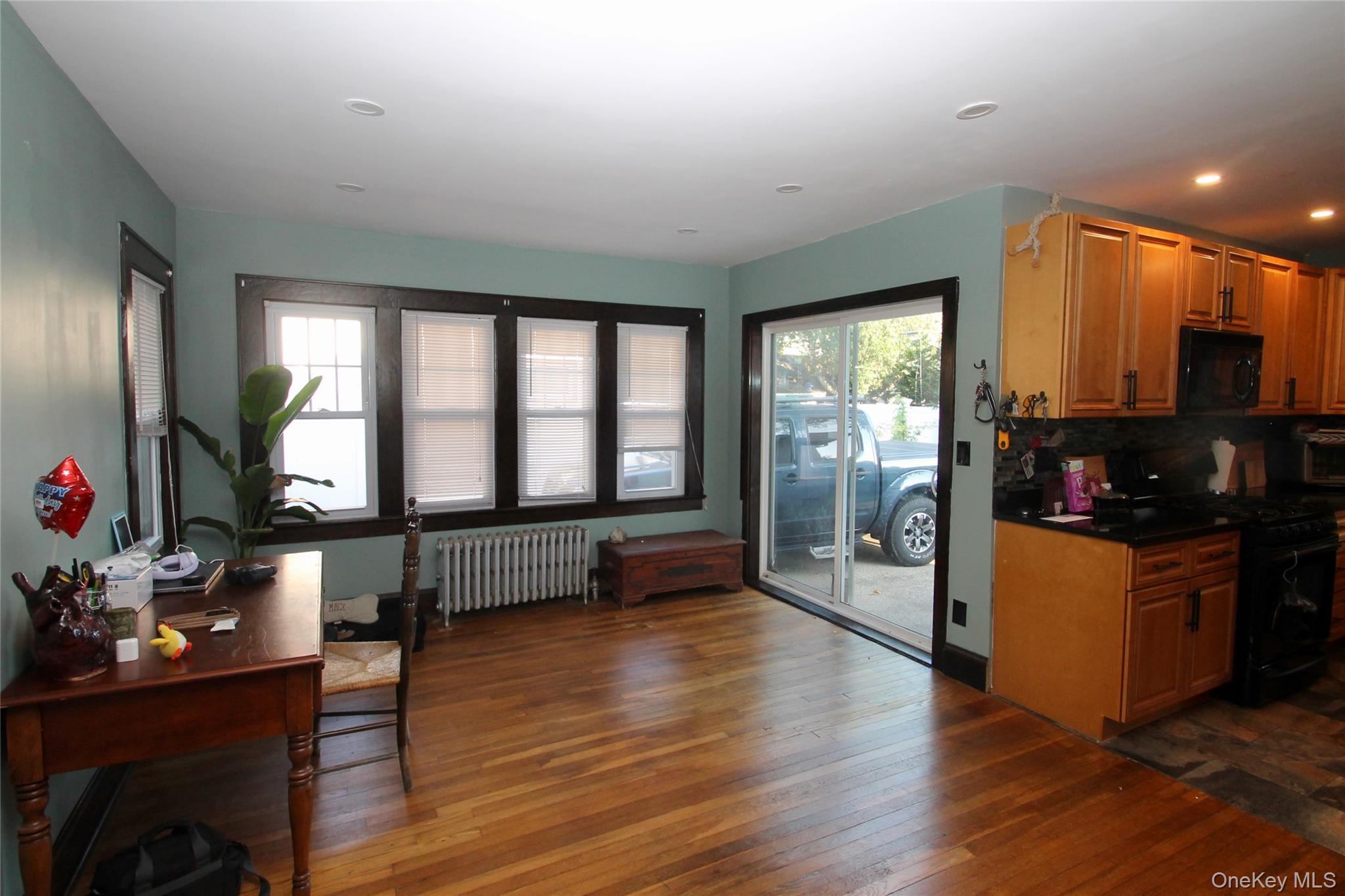 #9 photo, 610 Emerson Avenue, नासाउ काउंटी Baldwin , NY 11510