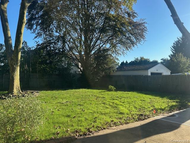 #16 photo, 12 Grafton Street, Greenlawn , NY 11740