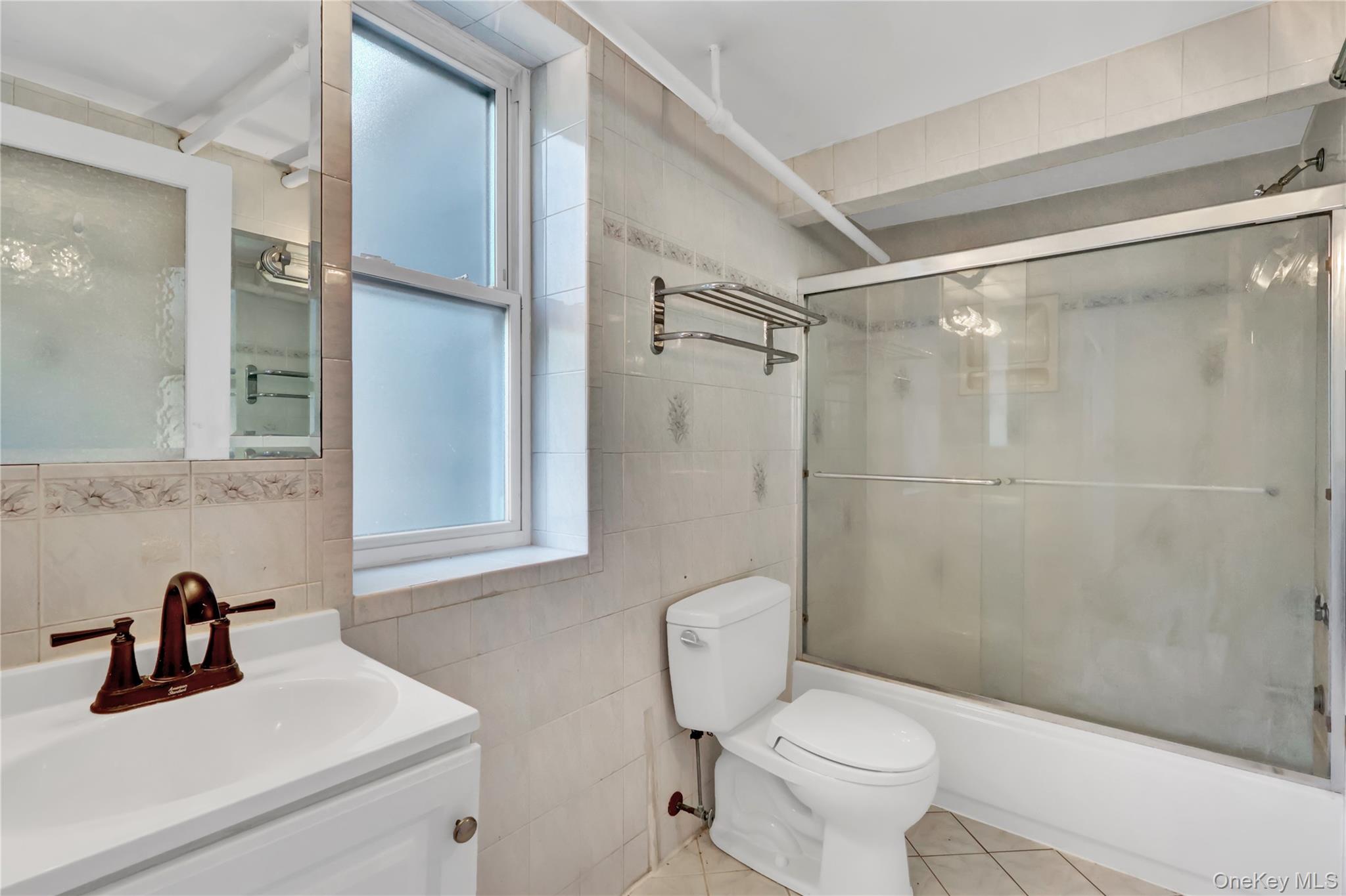 #16 photo, 514 Sweet Hollow Road, サフォーク郡 Melville , NY 11747