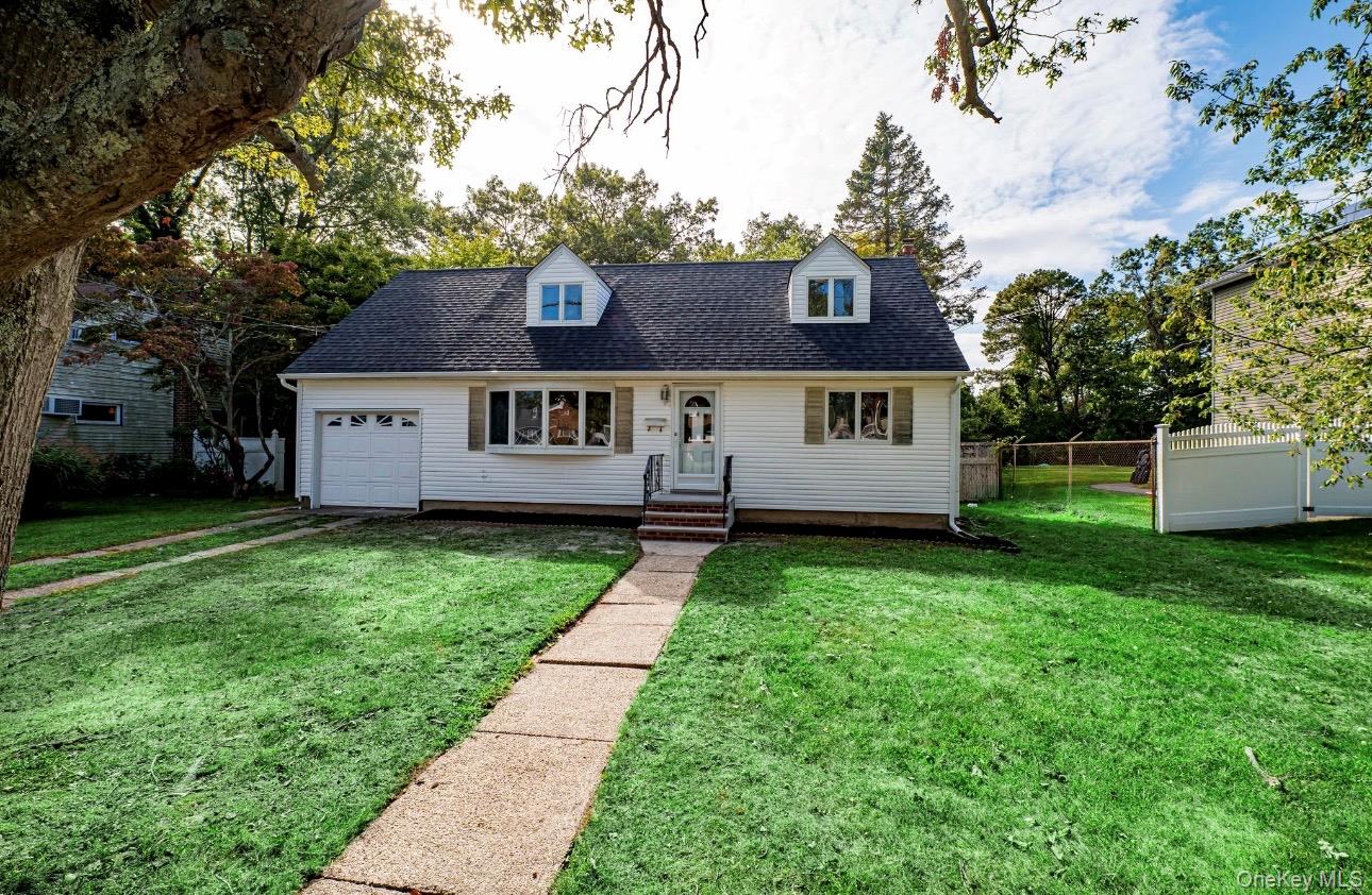 #1 photo, 40 Center Street, Ronkonkoma , NY 11779