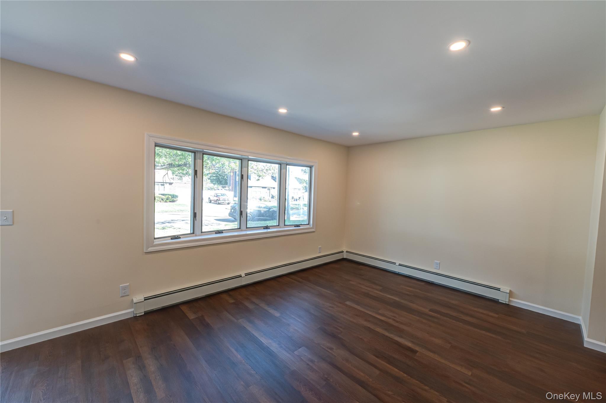 #10 photo, 40 Center Street, Ronkonkoma , NY 11779