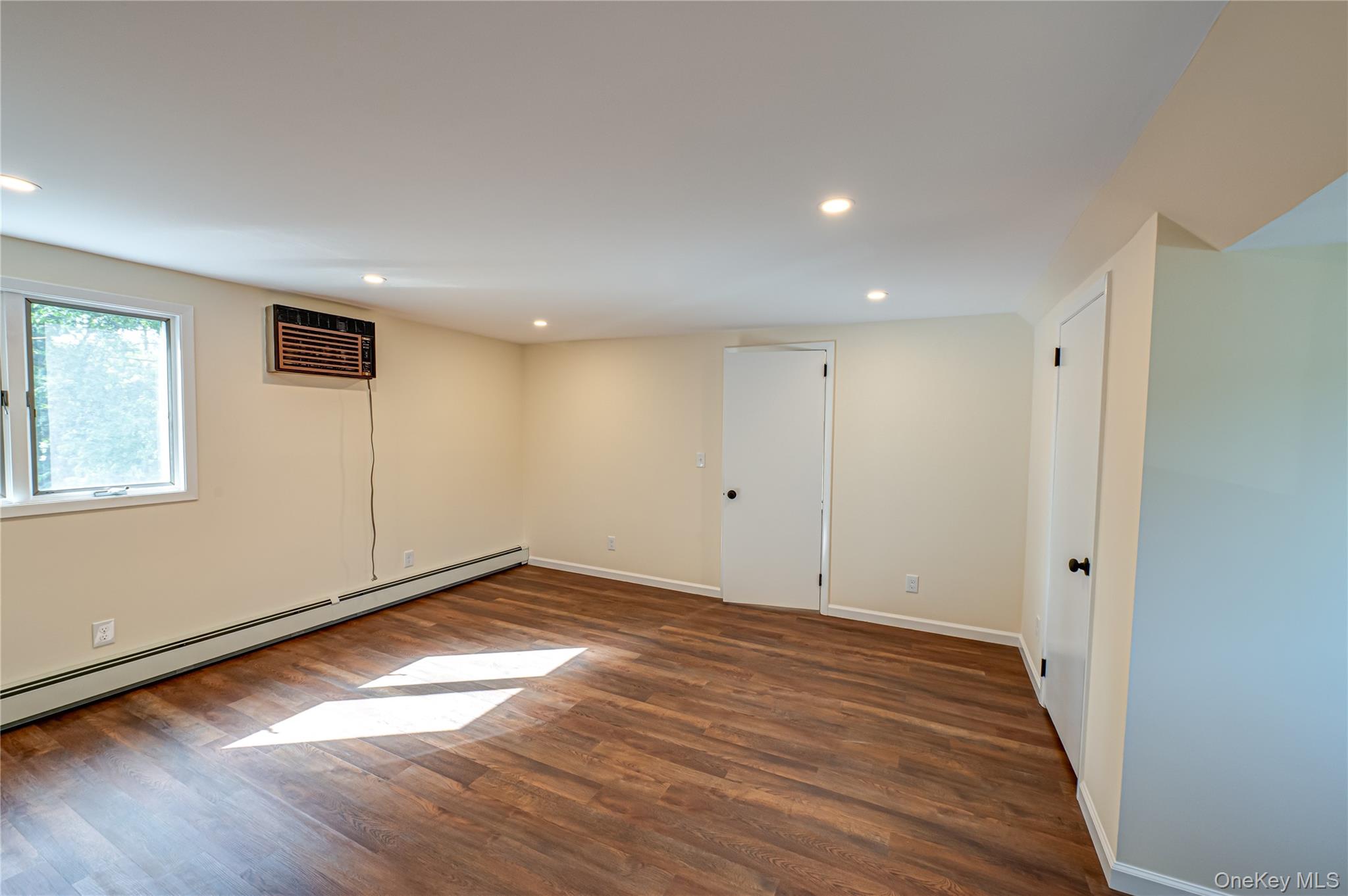 #15 photo, 40 Center Street, Ronkonkoma , NY 11779