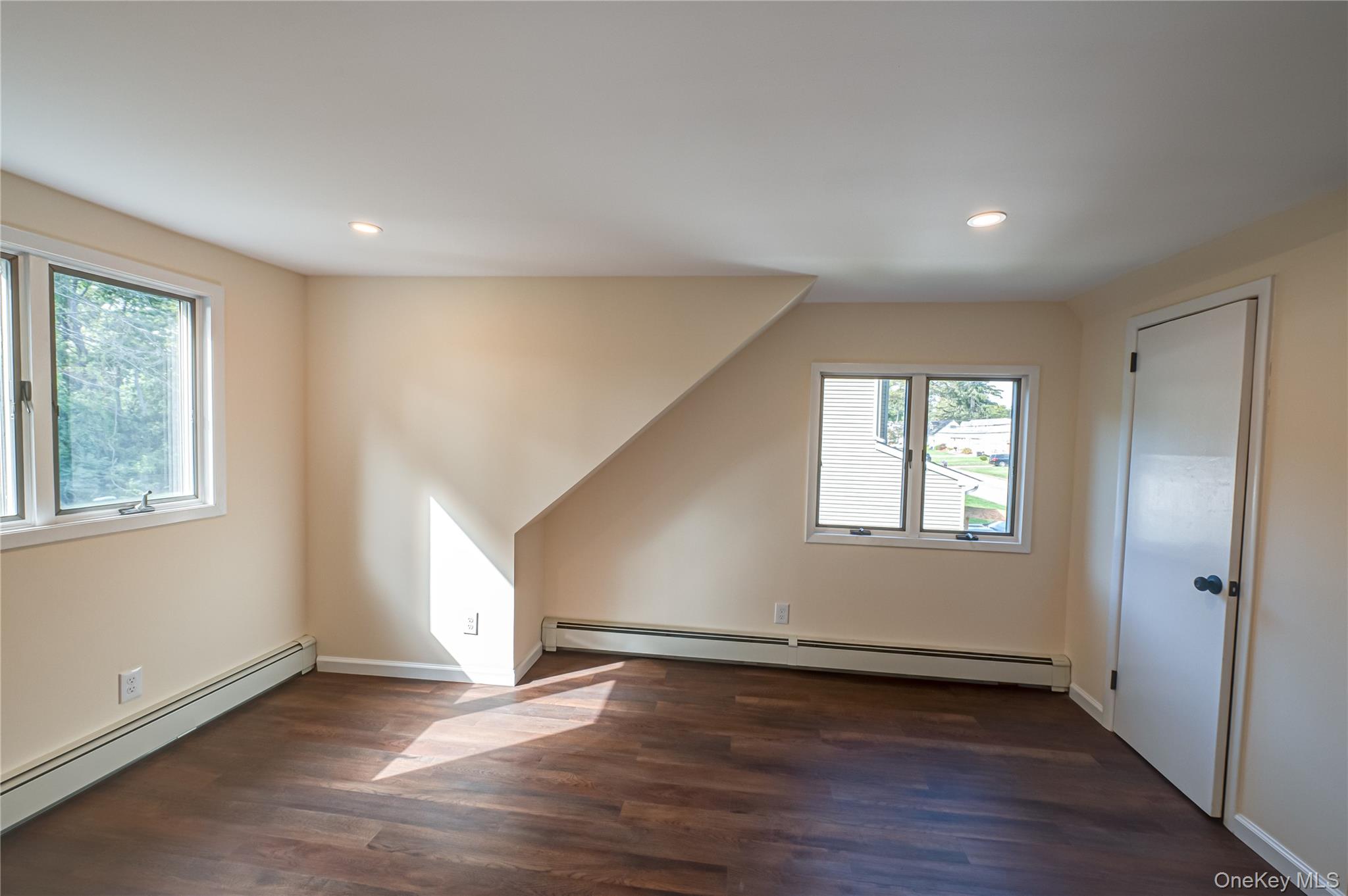 #16 photo, 40 Center Street, Ronkonkoma , NY 11779