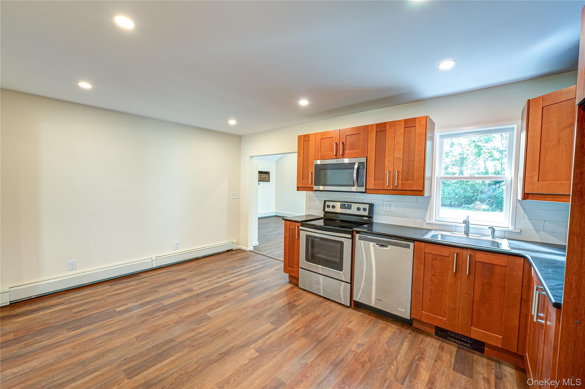 #4 photo, 40 Center Street, Ronkonkoma , NY 11779