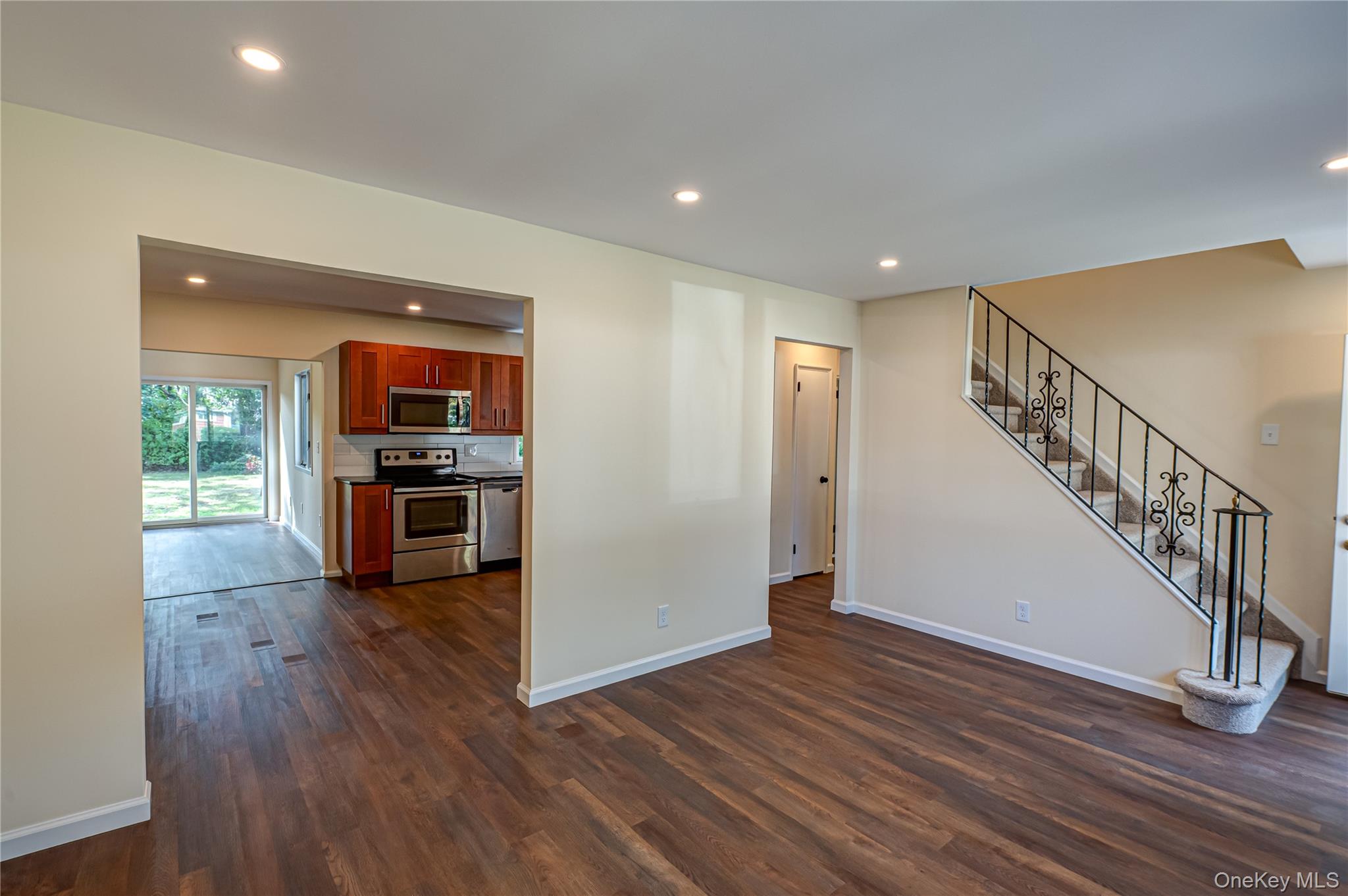 #5 photo, 40 Center Street, Ronkonkoma , NY 11779