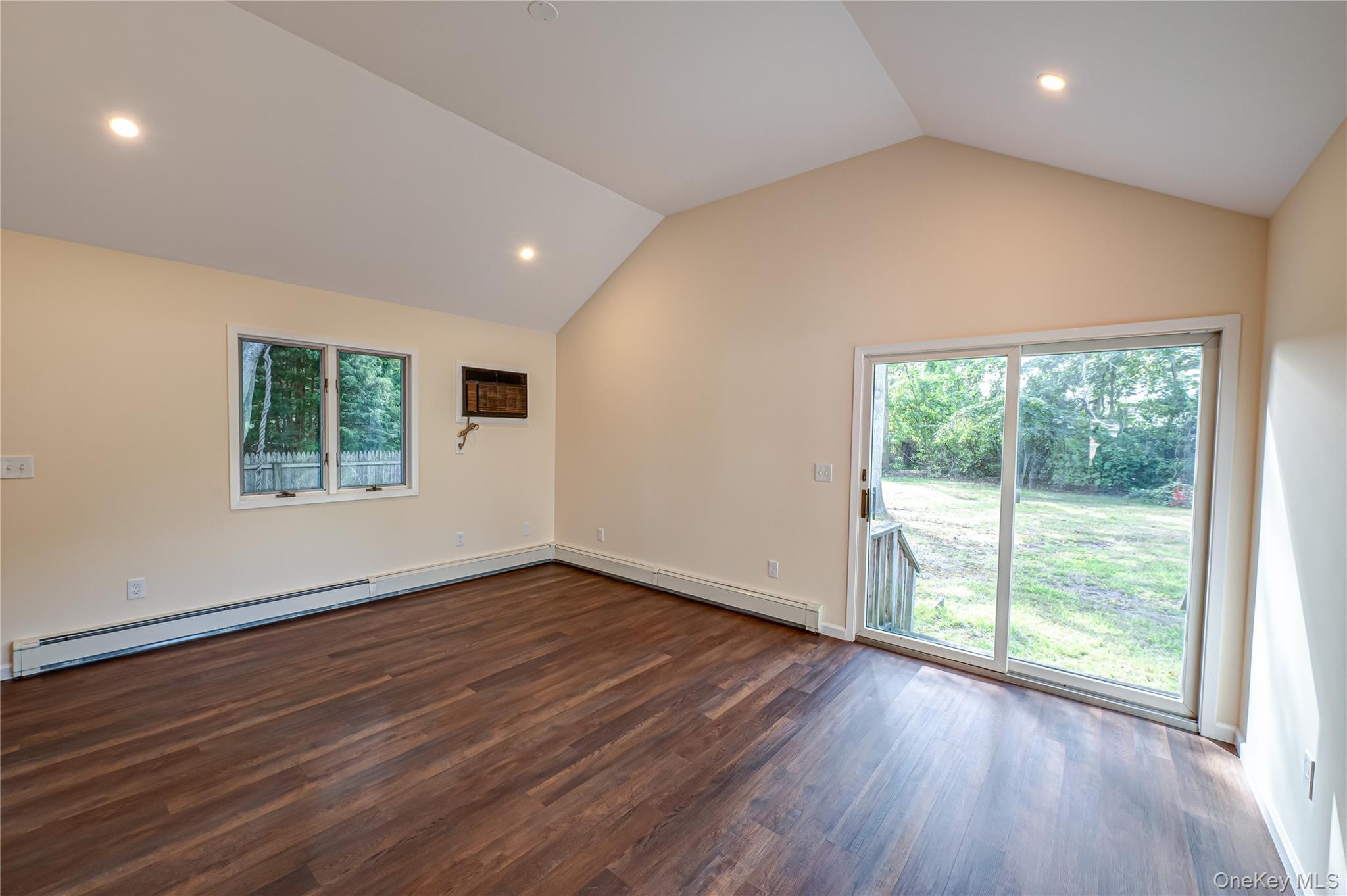 #7 photo, 40 Center Street, Ronkonkoma , NY 11779