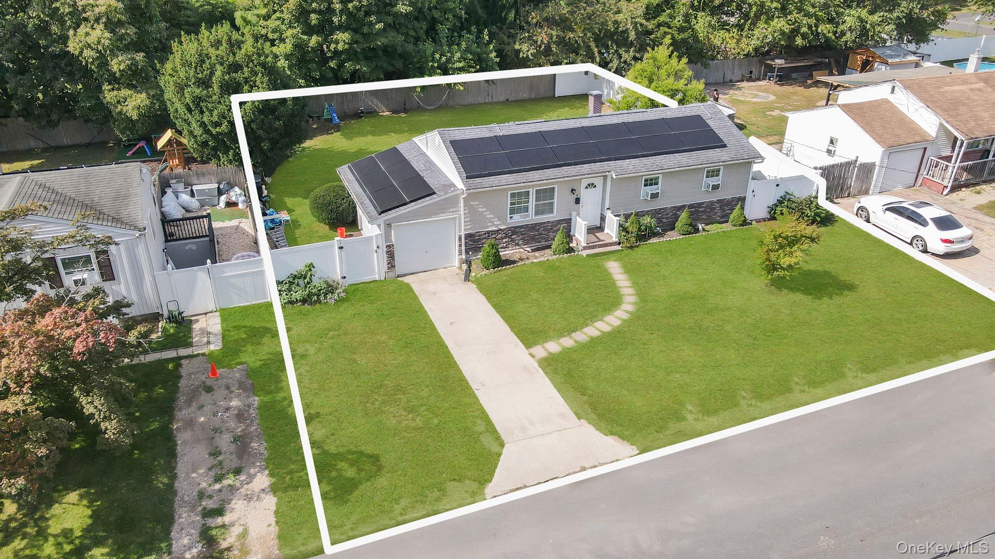 #13 photo, 6 Vita Drive, Central Islip , NY 11722