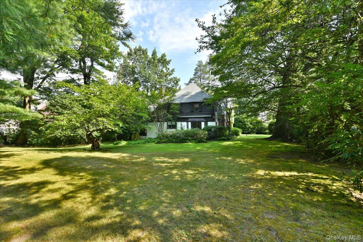 #19 photo, 1 Linford Road, Great Neck , NY 11021