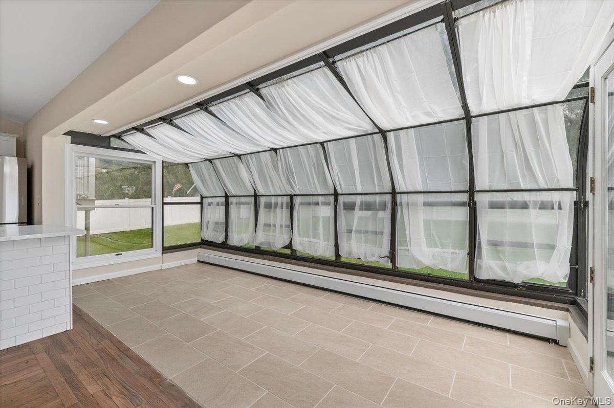 #11 photo, 6 Nowick Lane, Smithtown , NY 11787