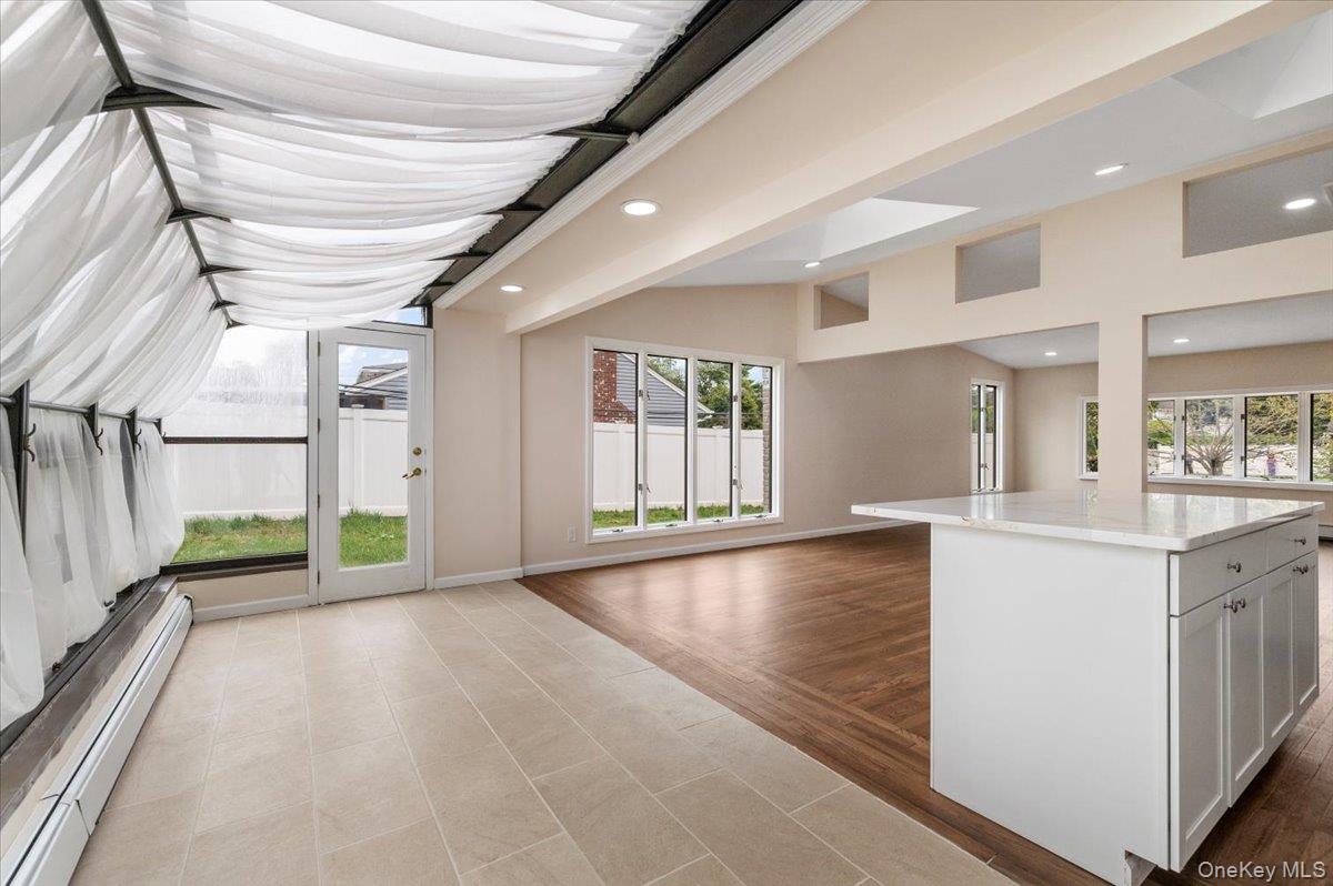 #12 photo, 6 Nowick Lane, Smithtown , NY 11787