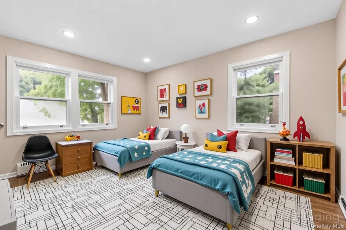 #19 photo, 6 Nowick Lane, Smithtown , NY 11787