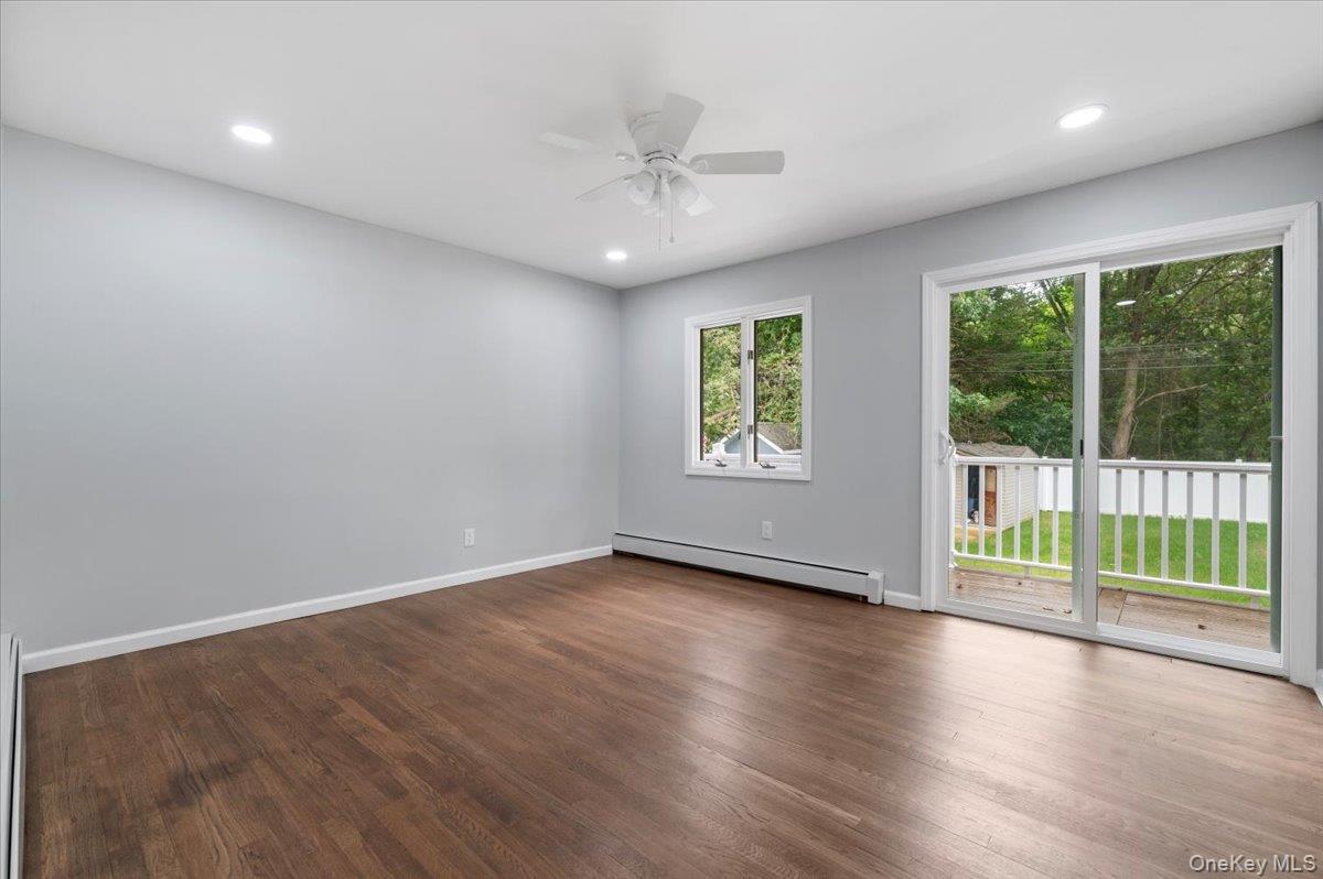 #20 photo, 6 Nowick Lane, Smithtown , NY 11787