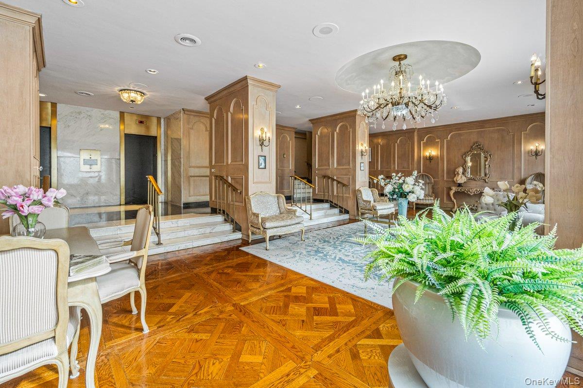 #8 photo, 18-05 215 Street, クイーンズ区 Bayside , NY 11360