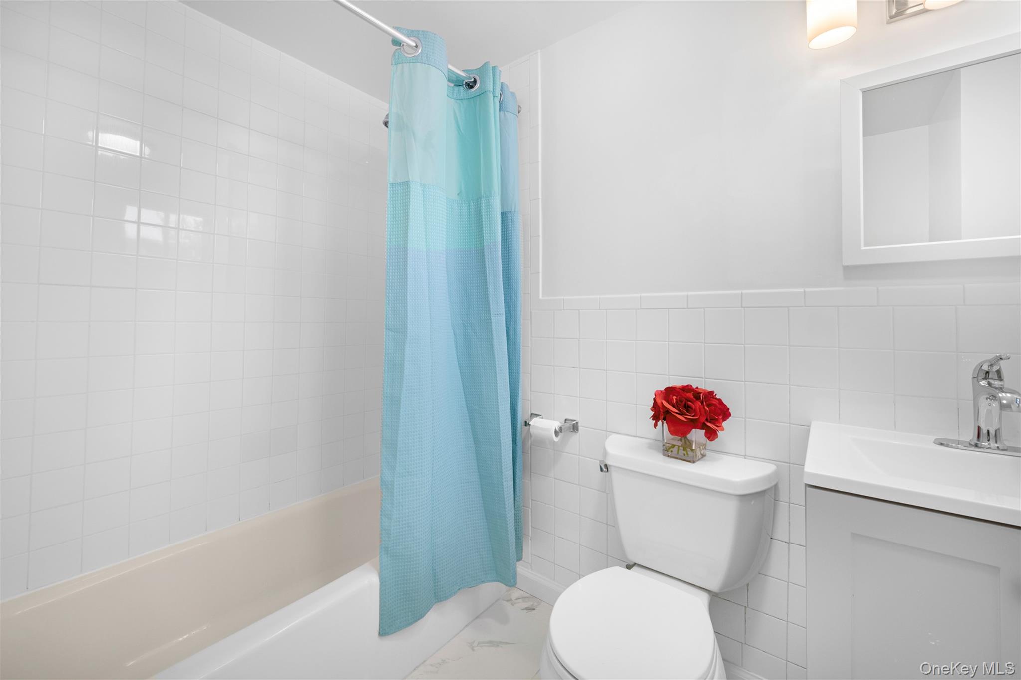 #16 photo, 1426 Forest Avenue, מחוז נסאו North Baldwin , NY 11510