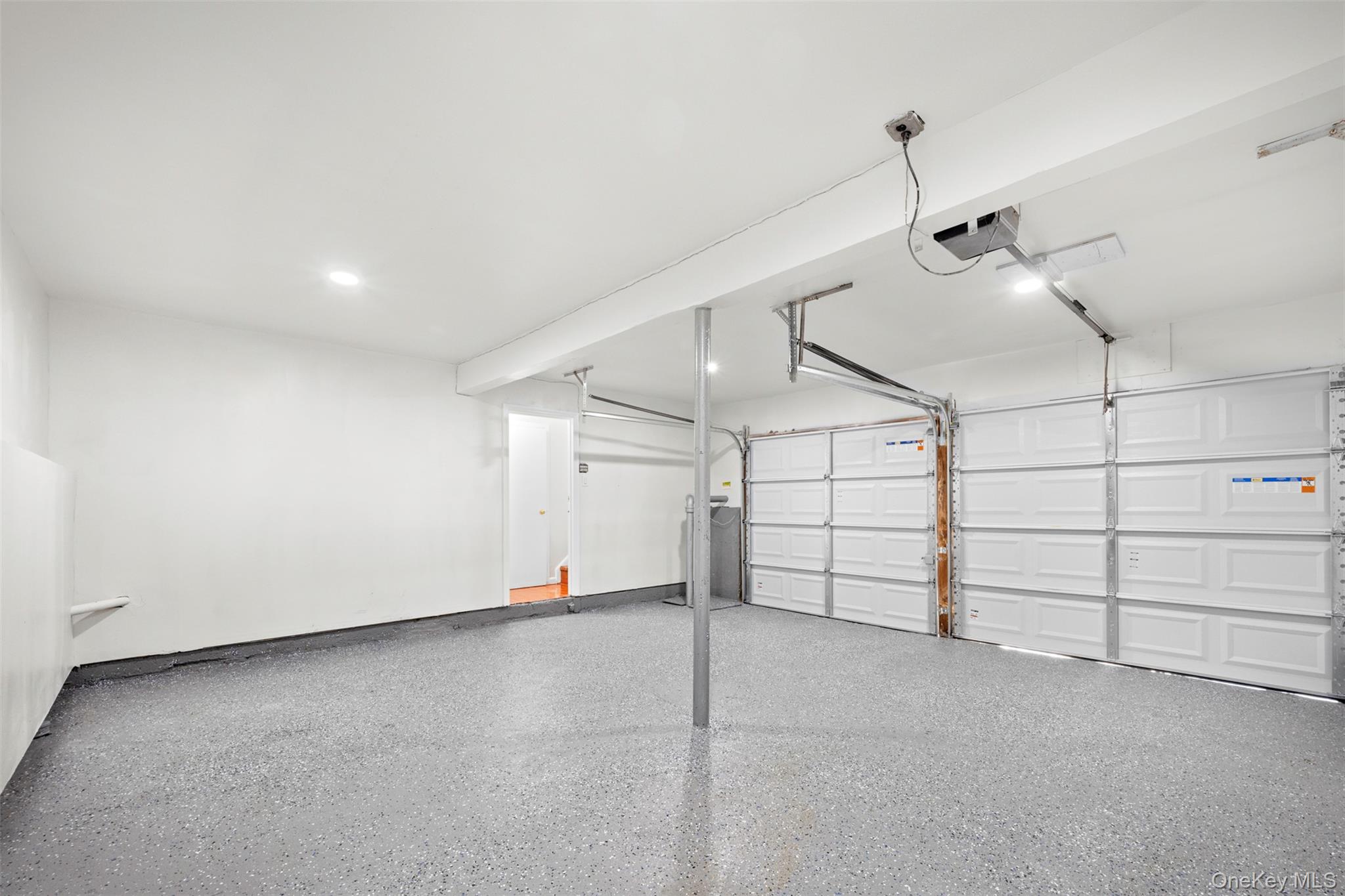 #17 photo, 1426 Forest Avenue, מחוז נסאו North Baldwin , NY 11510