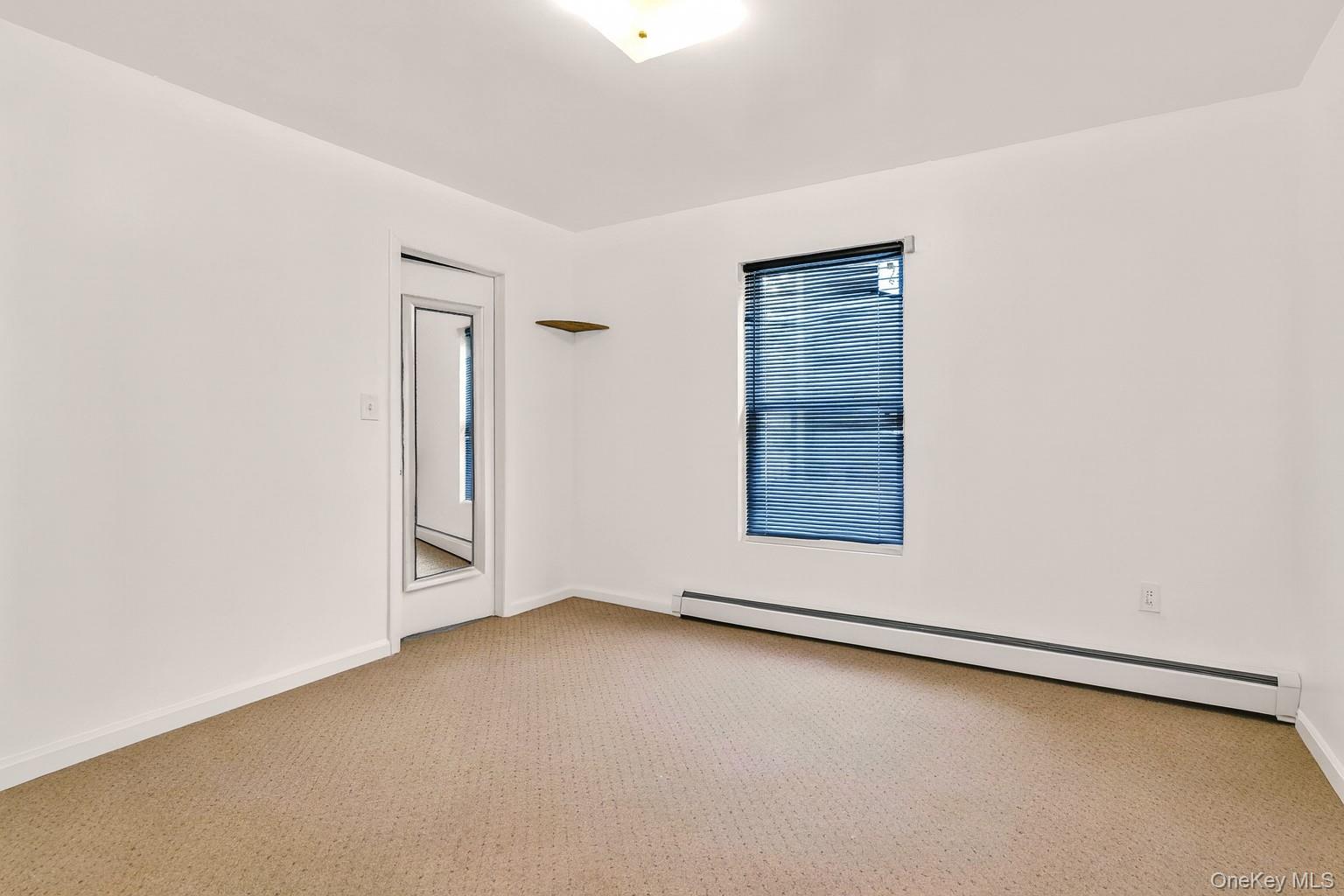 #15 photo, 402 Clinton Avenue, Rockville Centre , NY 11570