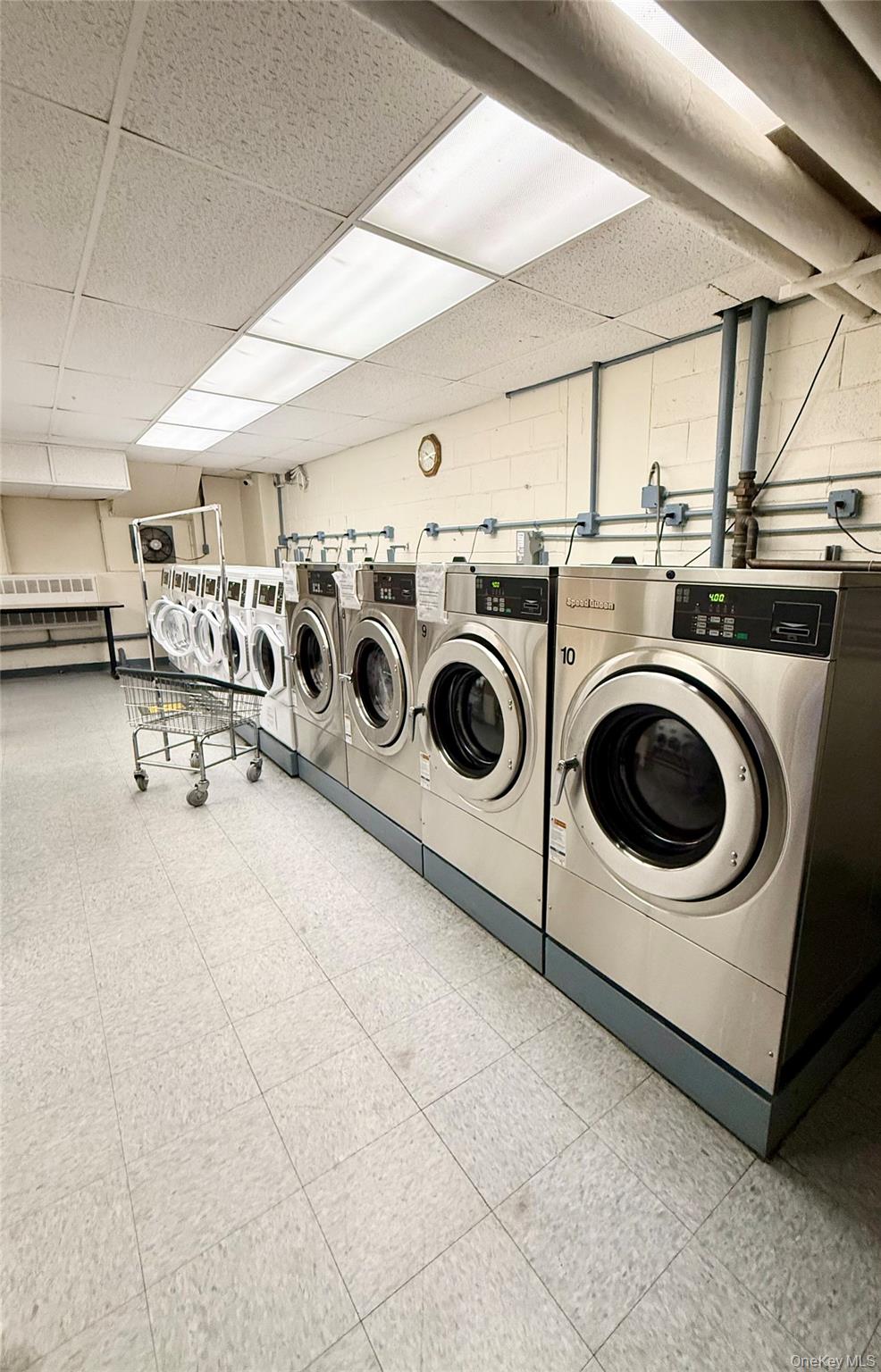 #9 photo, 3960 54th Street, クイーンズ区 Woodside , NY 11377