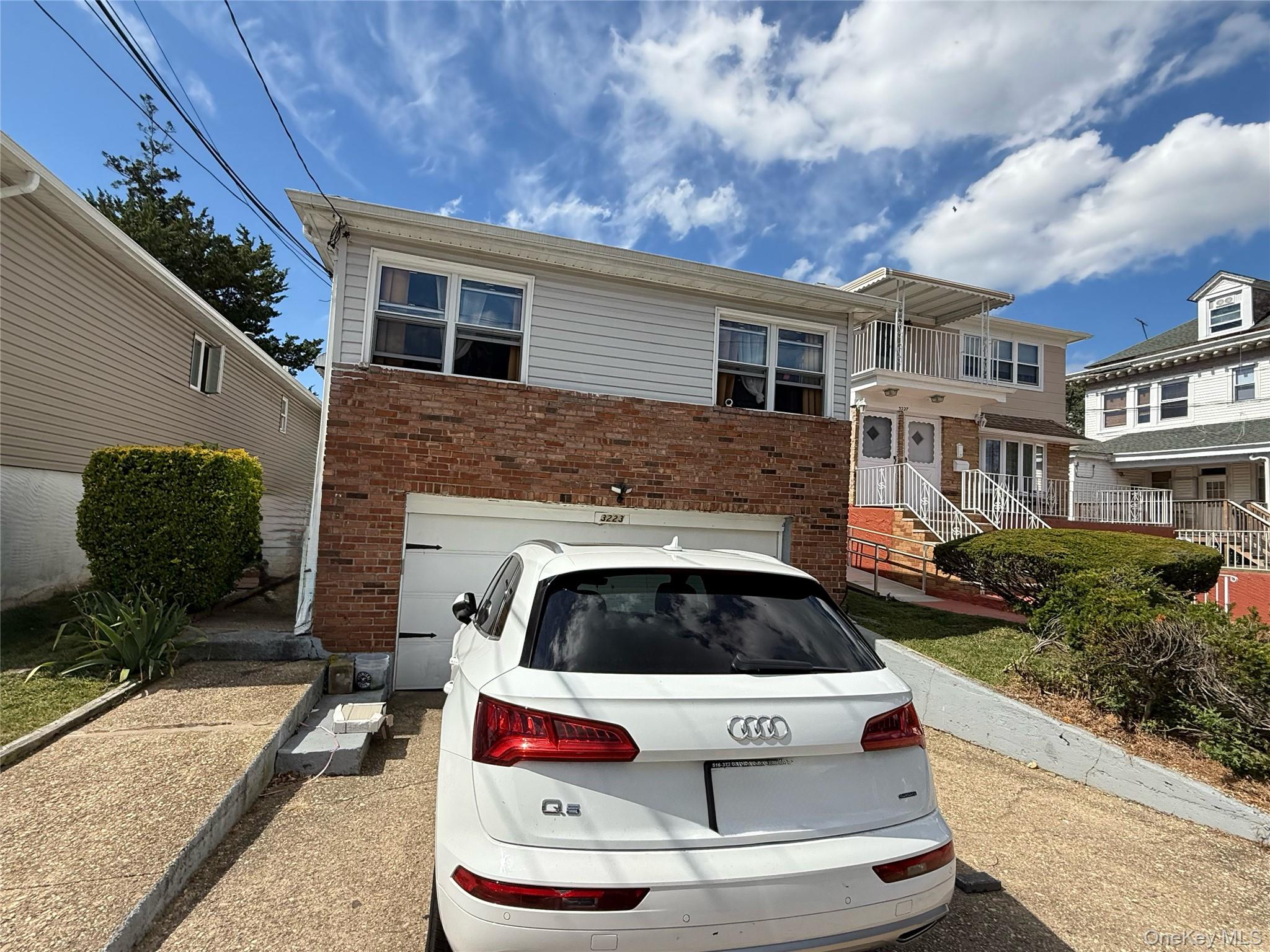 #2 photo, 32-23 Plunkett Avenue, クイーンズ区 Far Rockaway , NY 11691