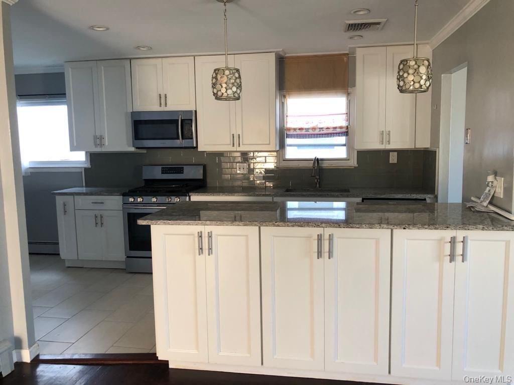 #8 photo, 32-23 Plunkett Avenue, クイーンズ区 Far Rockaway , NY 11691