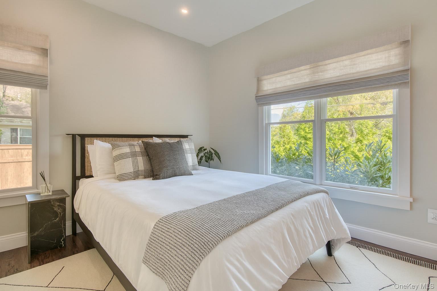 #12 photo, 980 Manhanset Avenue, Greenport , NY 11944