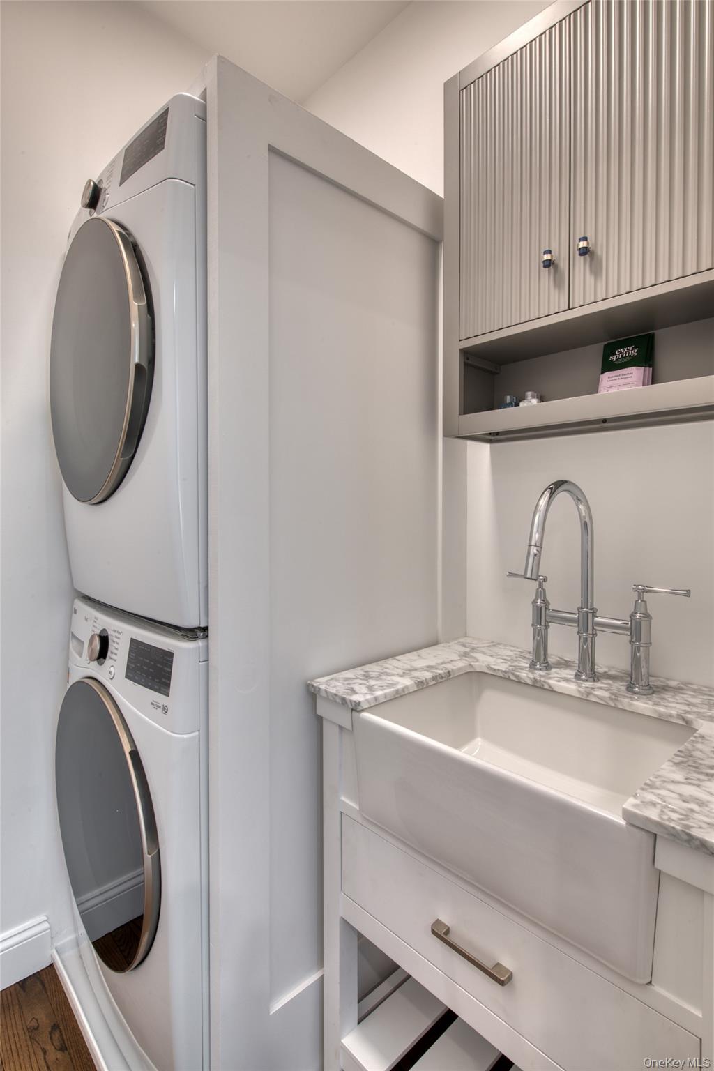 #14 photo, 980 Manhanset Avenue, Greenport , NY 11944