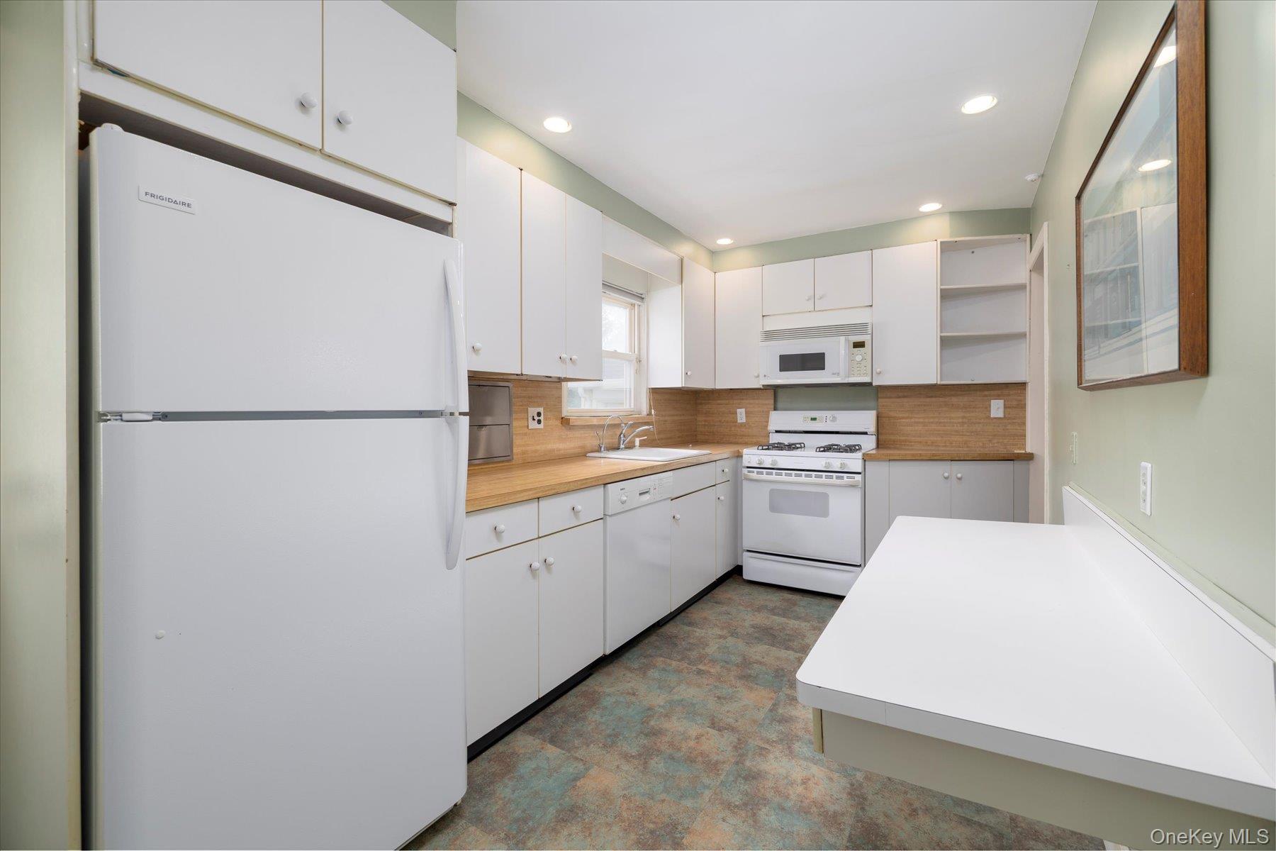 #11 photo, 10 Cornell Place, 长岛 East Rockaway , NY 11518