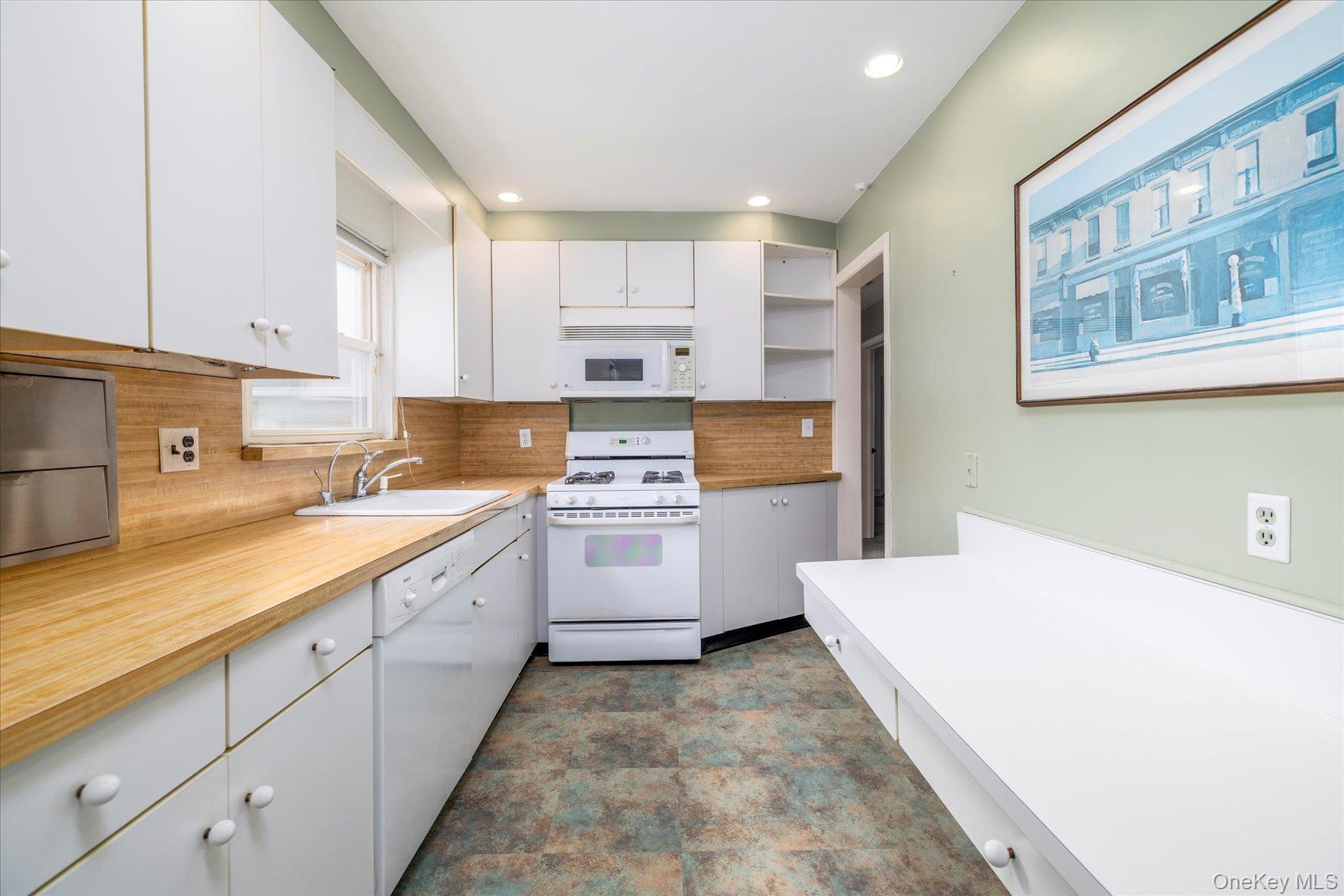 #12 photo, 10 Cornell Place, 长岛 East Rockaway , NY 11518