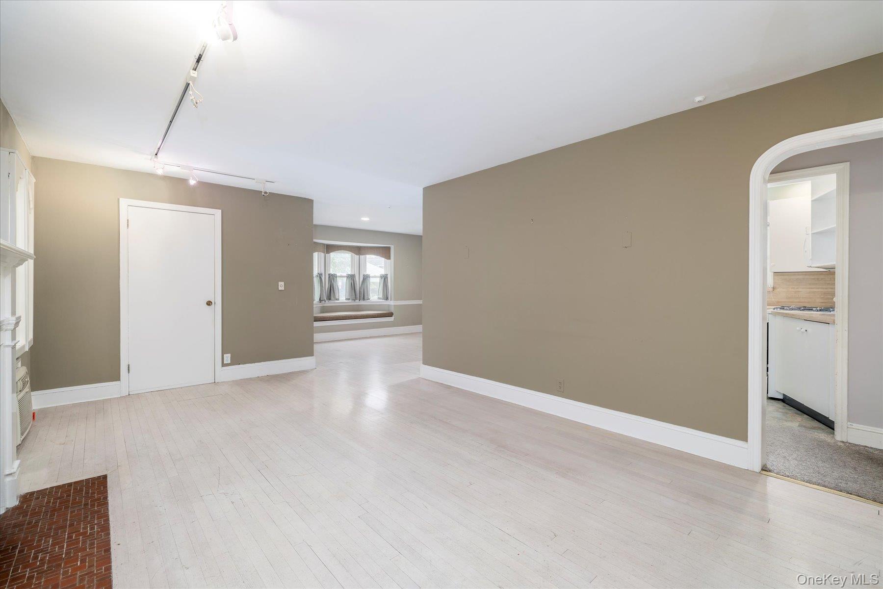 #8 photo, 10 Cornell Place, 长岛 East Rockaway , NY 11518