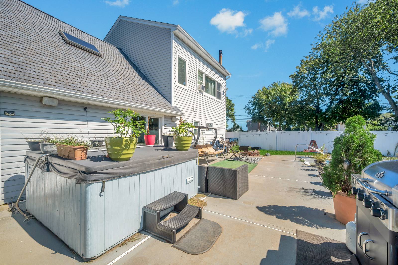 #23 photo, 6 Regal Lane, Levittown , NY 11756