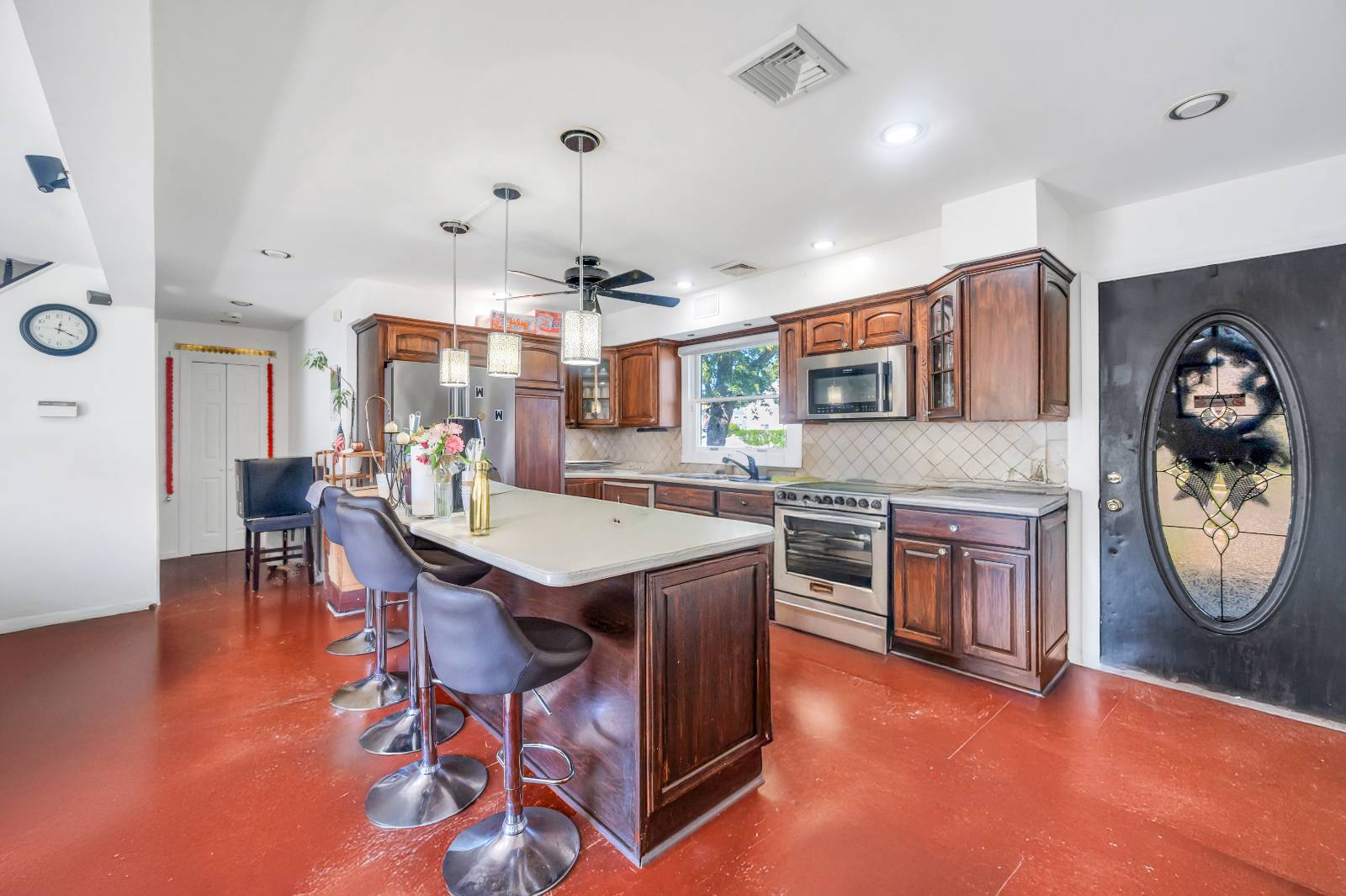 #6 photo, 6 Regal Lane, Levittown , NY 11756